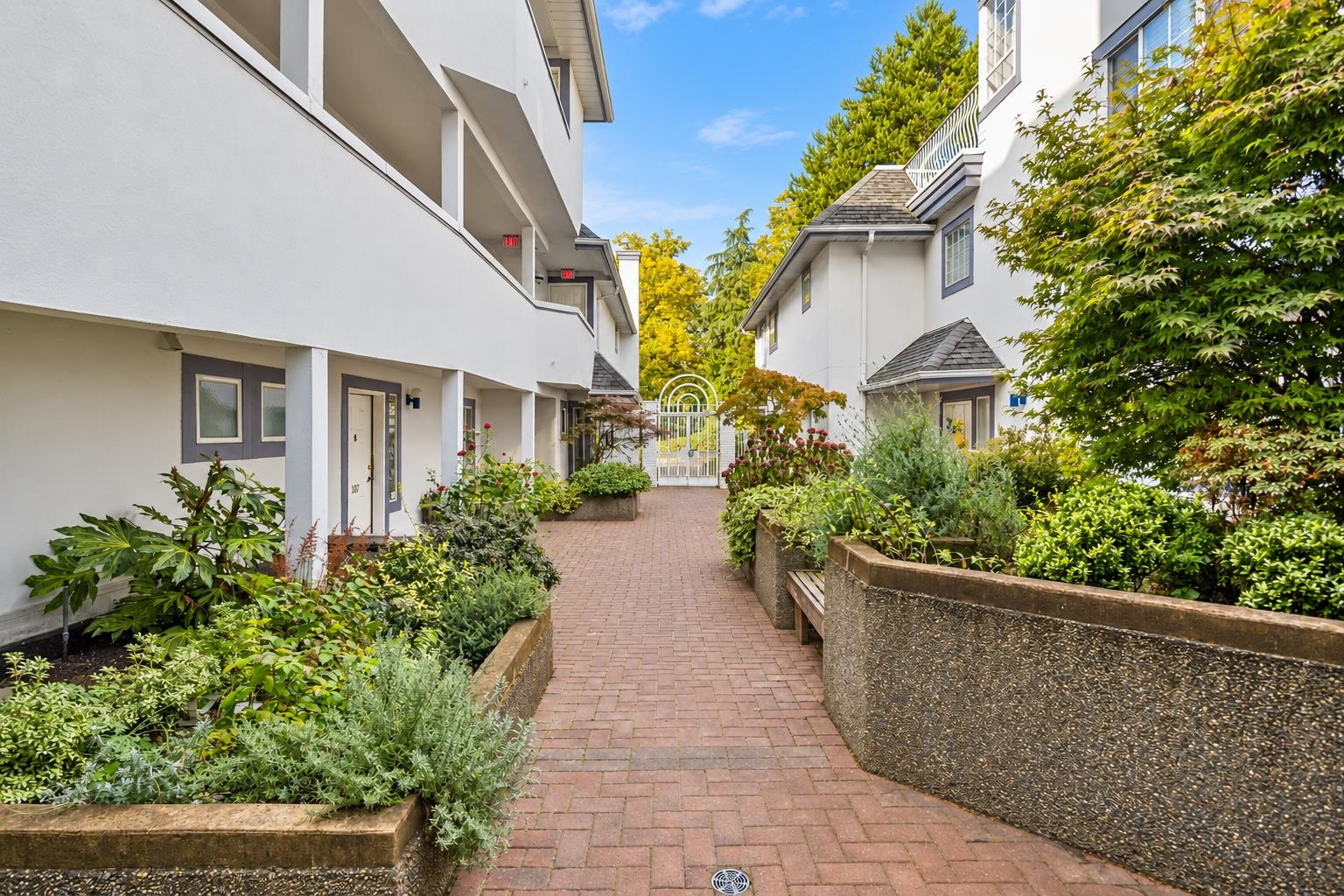 304 8772 Marine Drive - MLS&reg; # R3169973