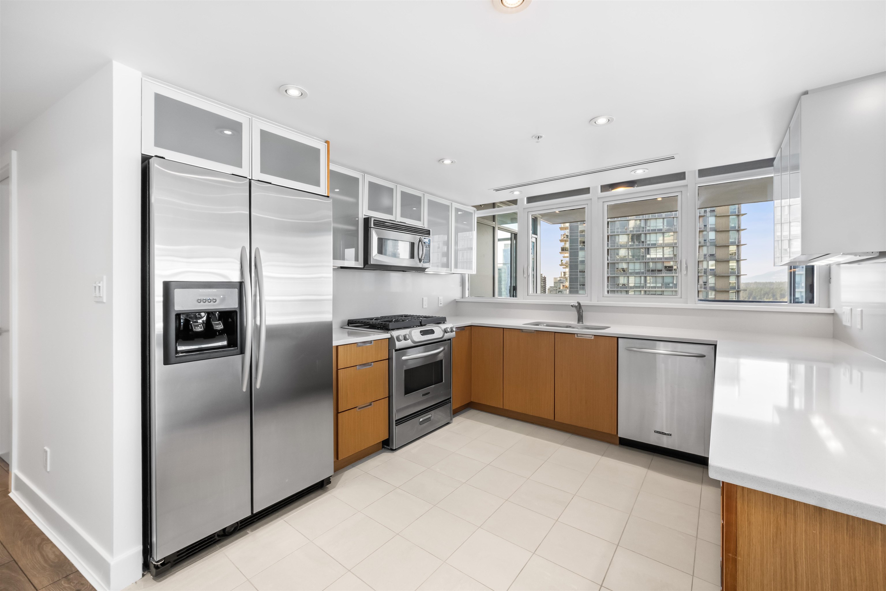 2302 1205 Hastings Street - MLS&reg; # R3170014