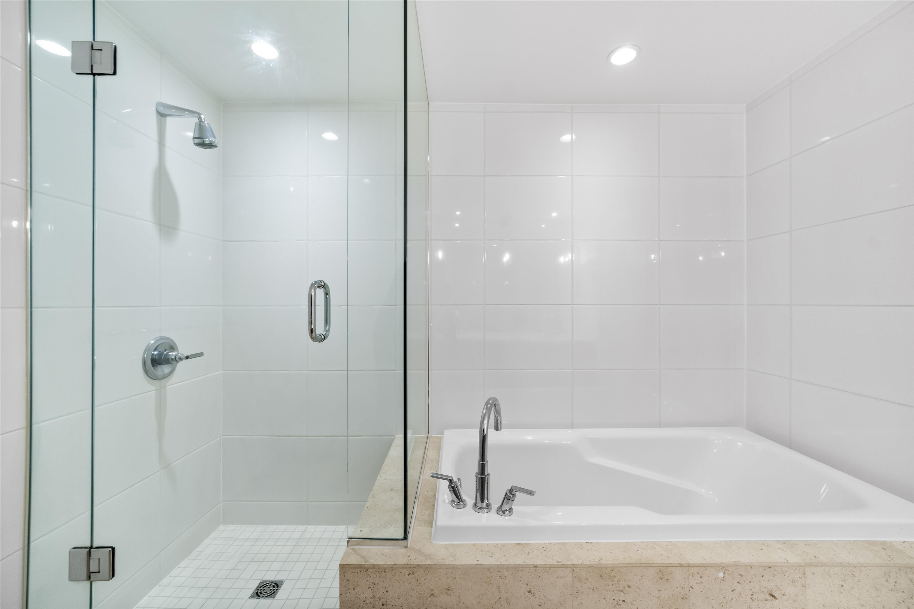 2302 1205 Hastings Street - MLS&reg; # R3170014