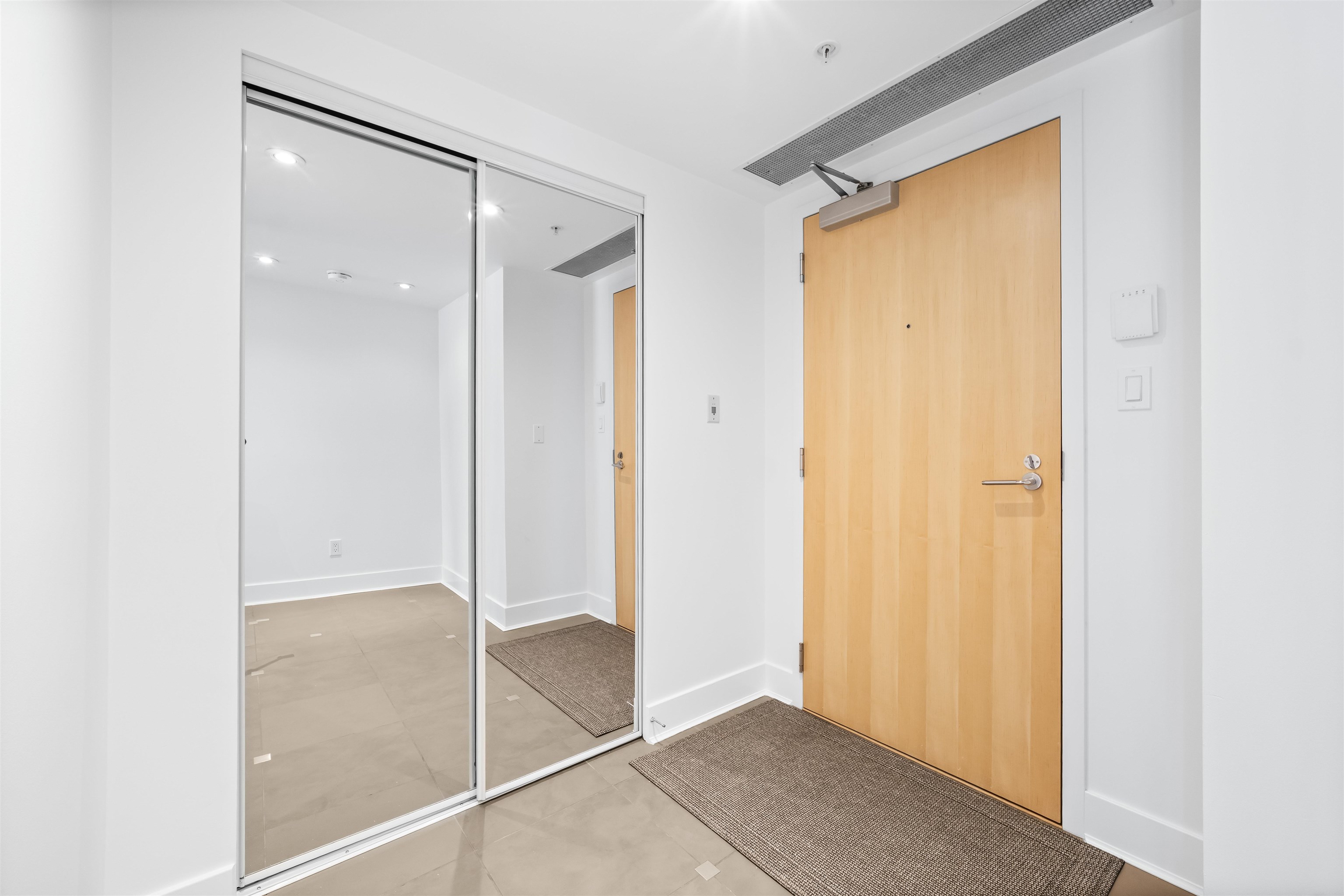 2302 1205 Hastings Street - MLS&reg; # R3170014