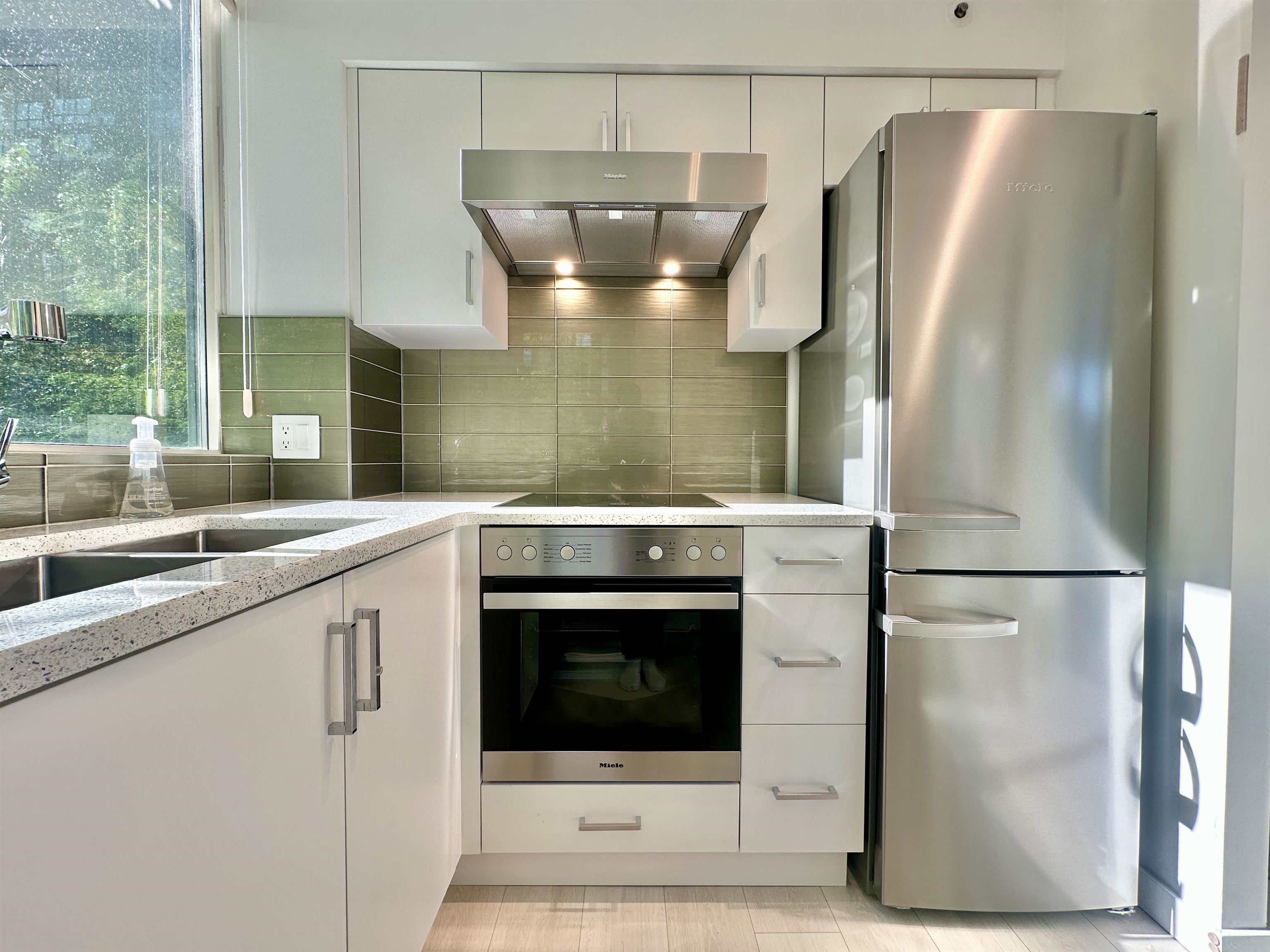 206 588 Broughton Street - MLS&reg; # R3170108