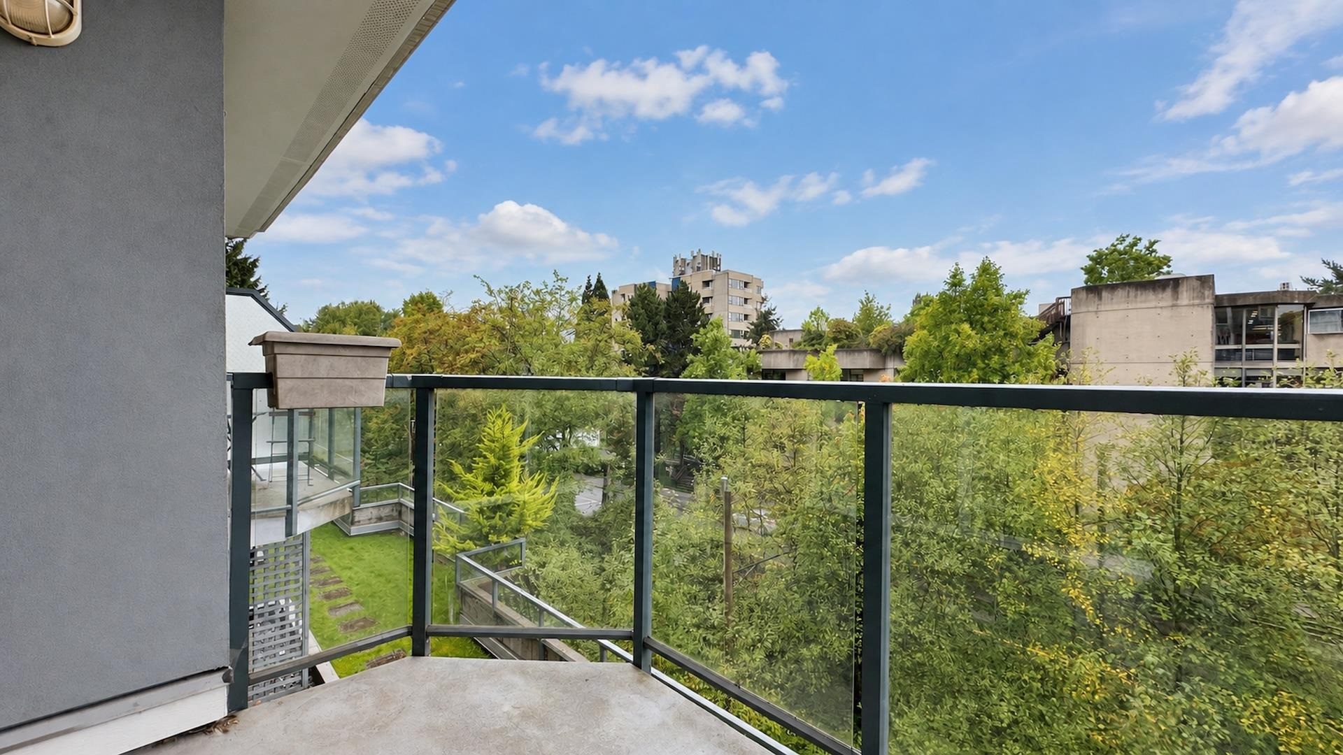 10 1355 4th Avenue - MLS&reg; # R3170449