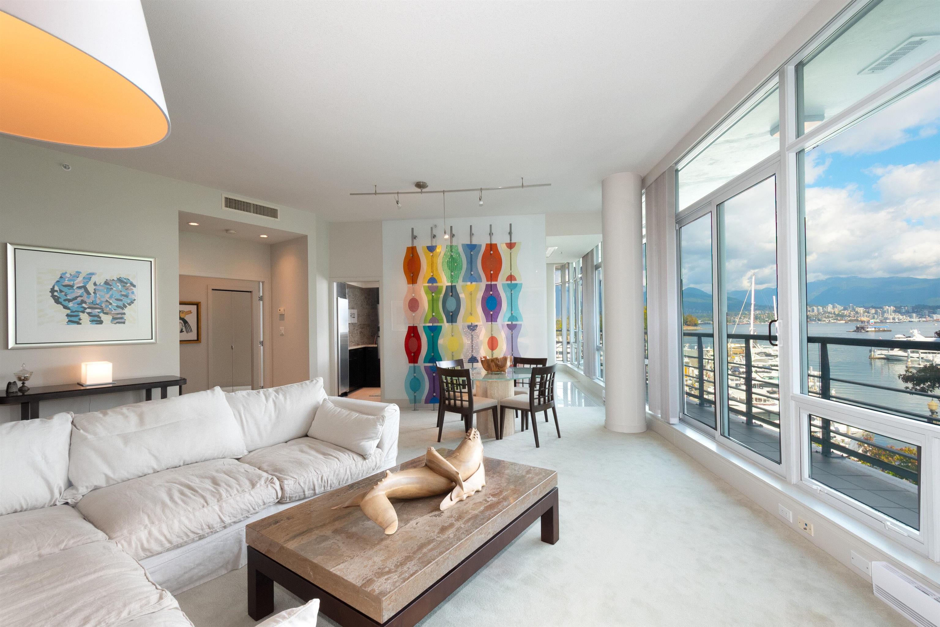 203 499 Broughton Street - MLS&reg; # R3170668