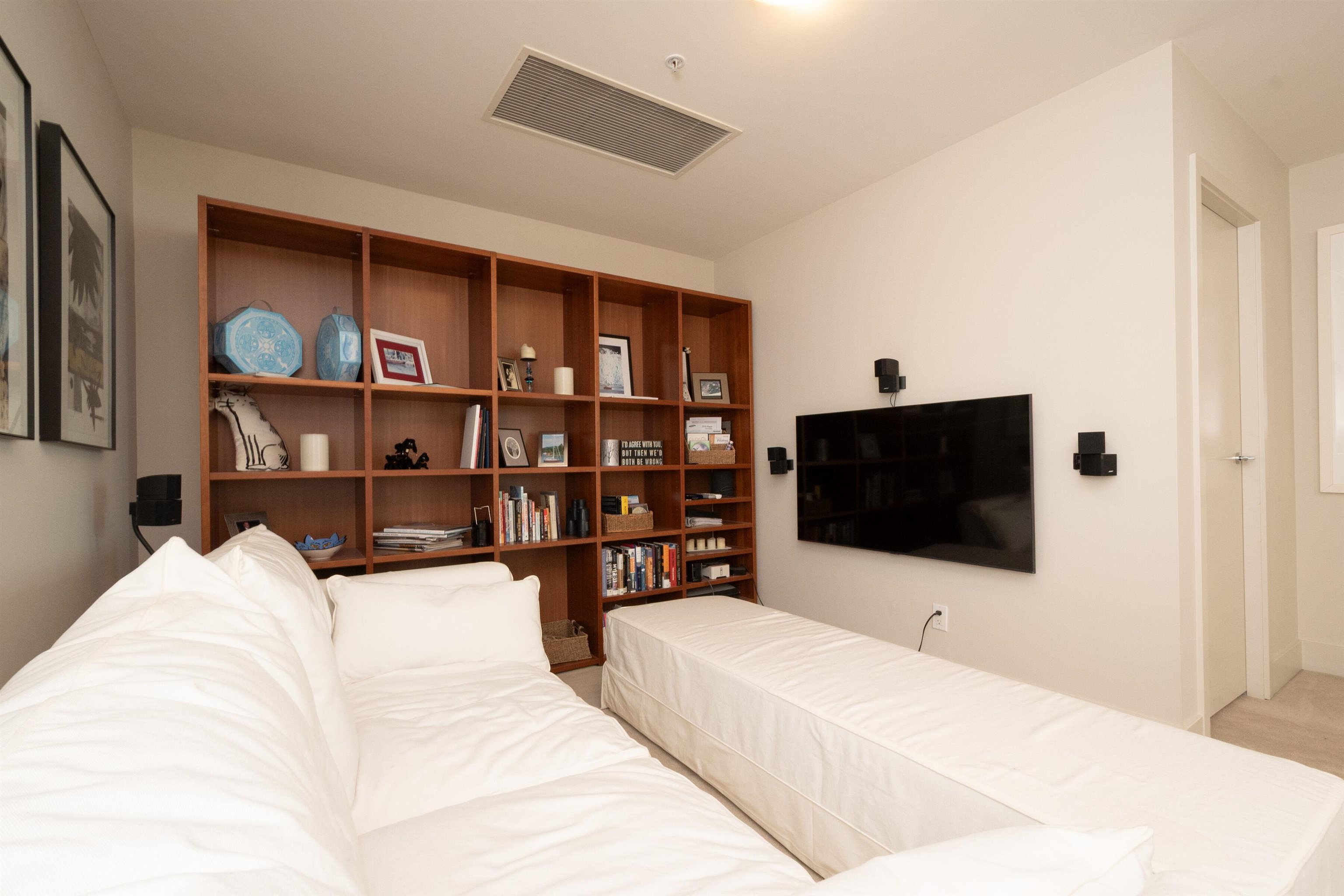 203 499 Broughton Street - MLS&reg; # R3170668