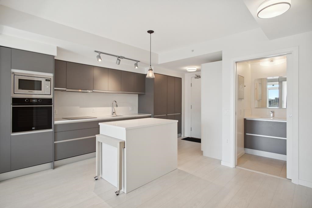 920 180 2nd Avenue - MLS&reg; # R3171892
