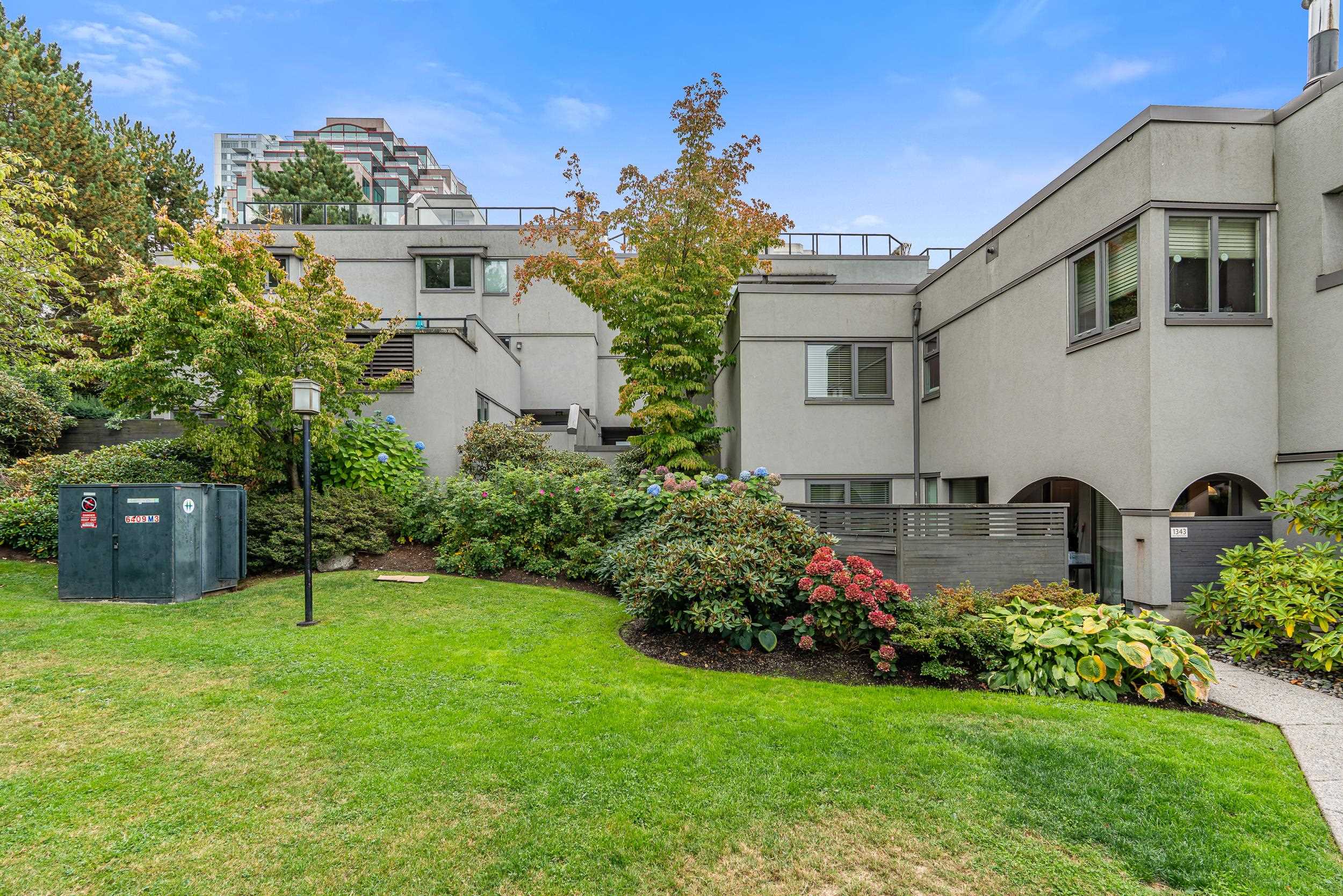  1339 8th Avenue - MLS&reg; # R3172354