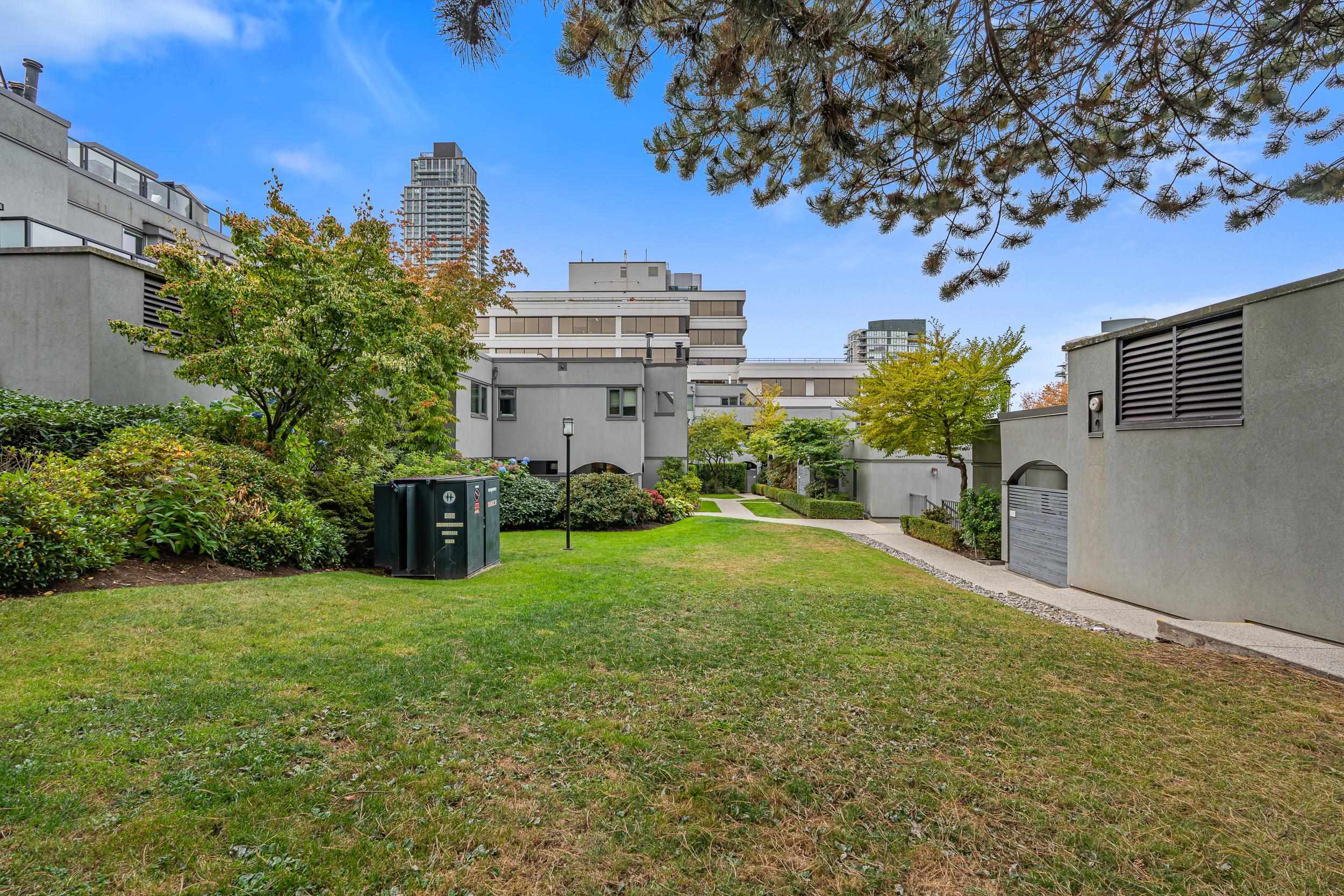  1339 8th Avenue - MLS&reg; # R3172354