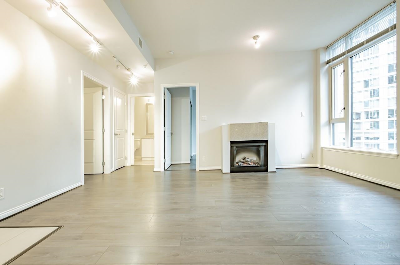 20XX 1211 Melville Street - MLS&reg; # R3173928