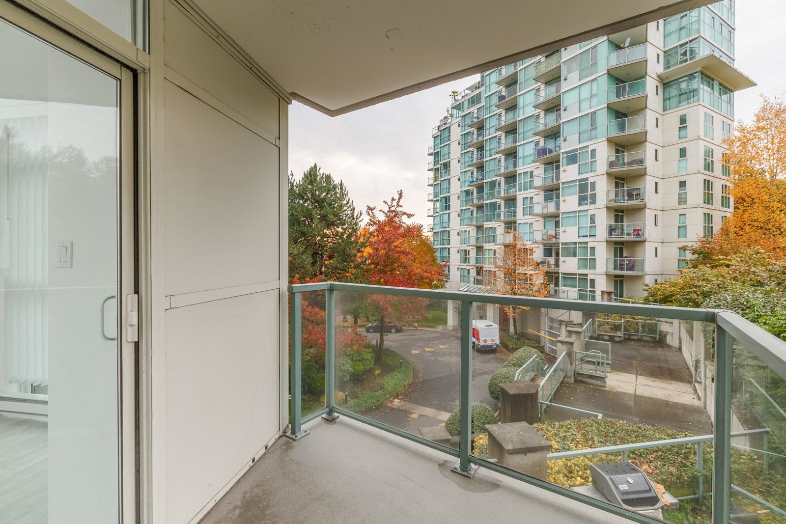 301 2763 Chandlery Place - MLS&reg; # R3175344
