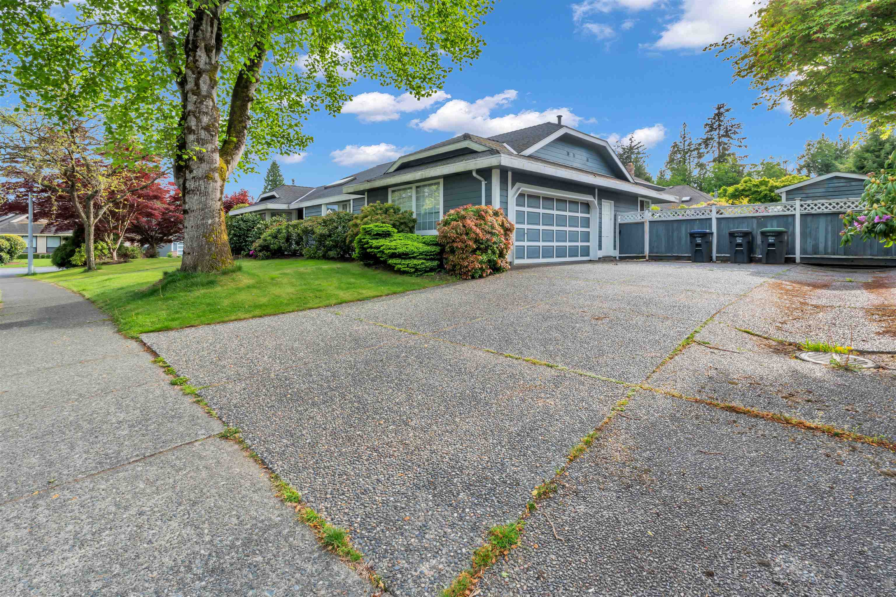  2151 148a Street - MLS&reg; # R3075363
