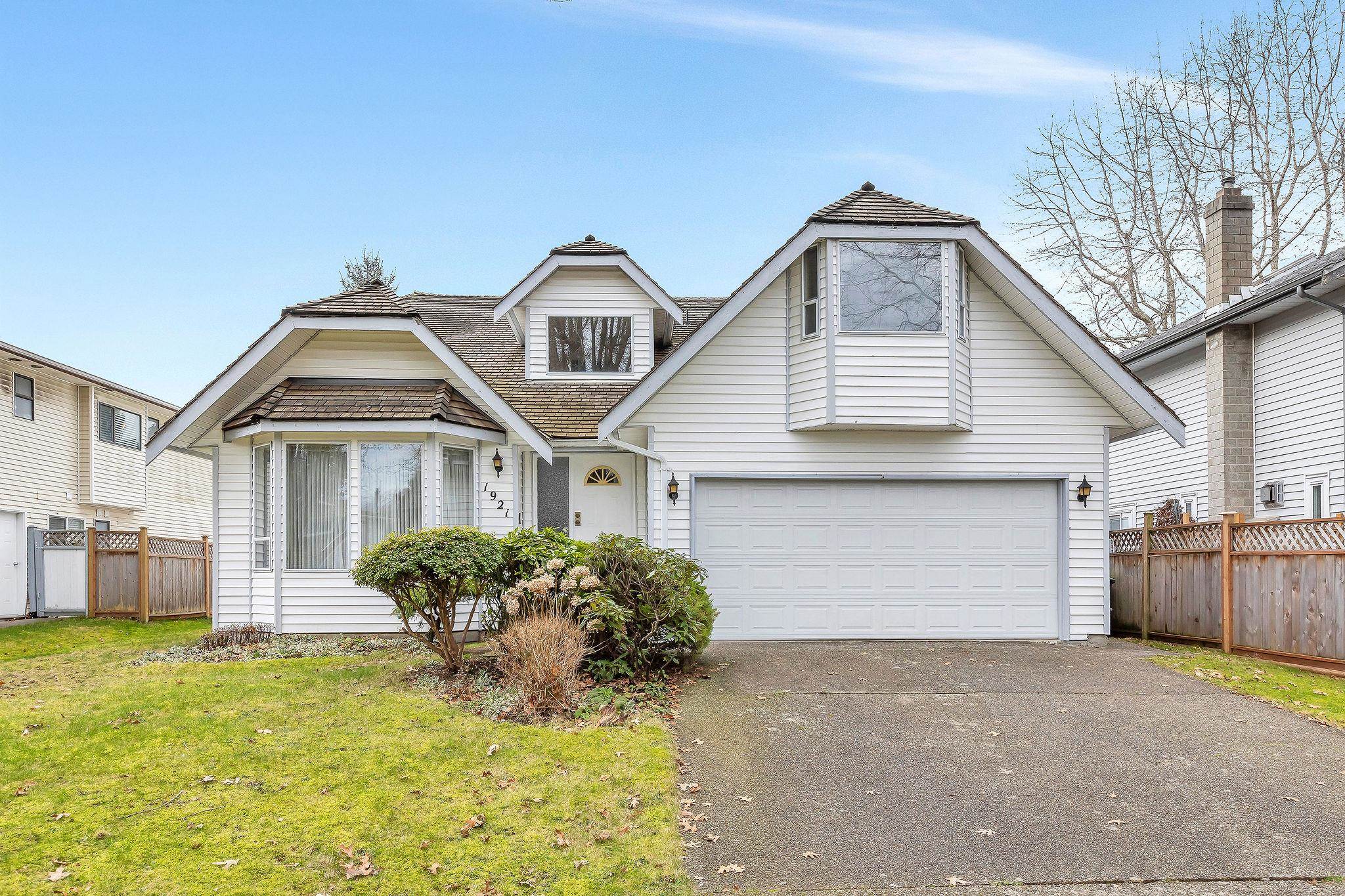  1921 155 Street - MLS&reg; # R3091679