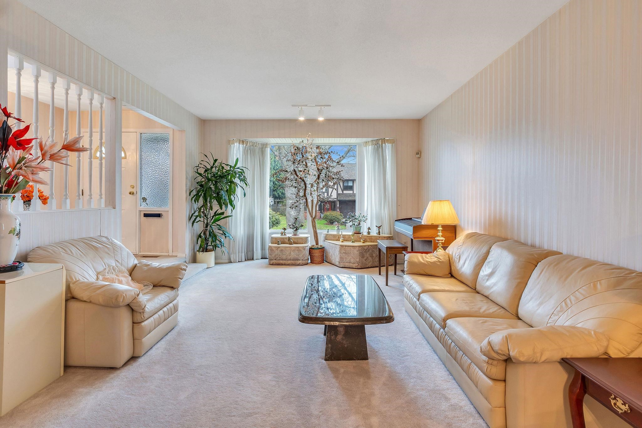  1921 155 Street - MLS&reg; # R3091679