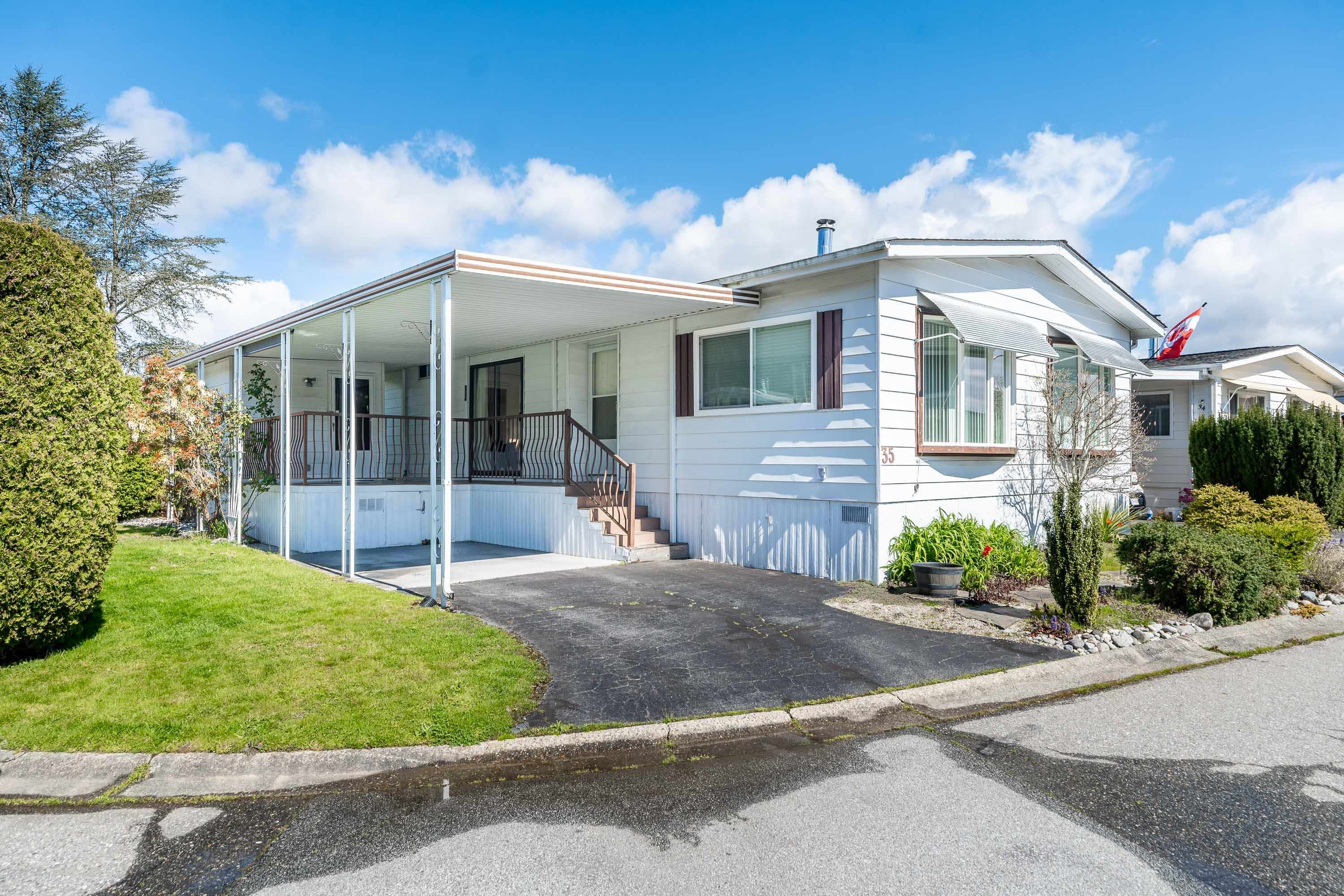35 2120 King George Boulevard - MLS&reg; # R3112658
