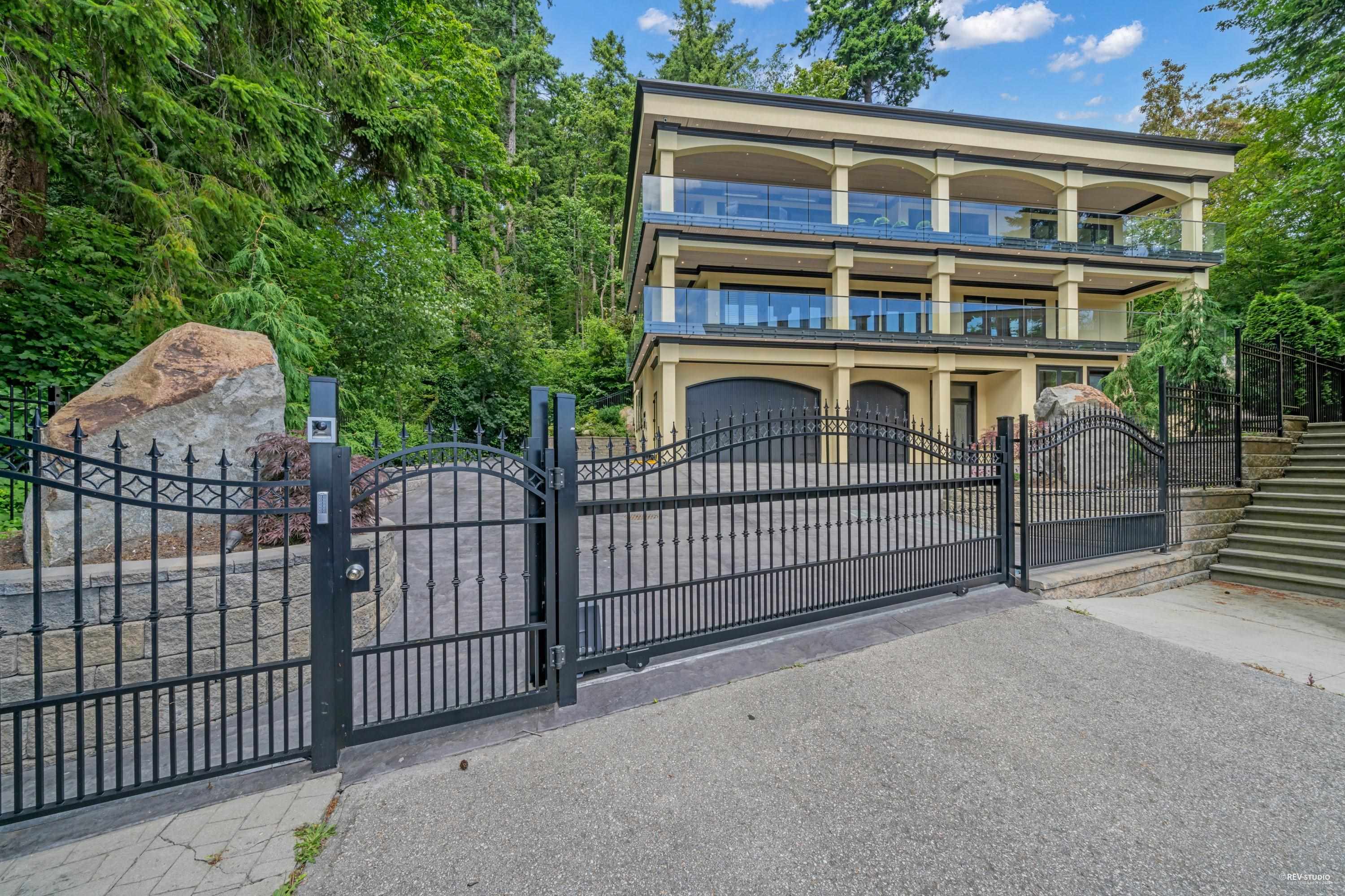  1349 Anderson Street - MLS&reg; # R3113646