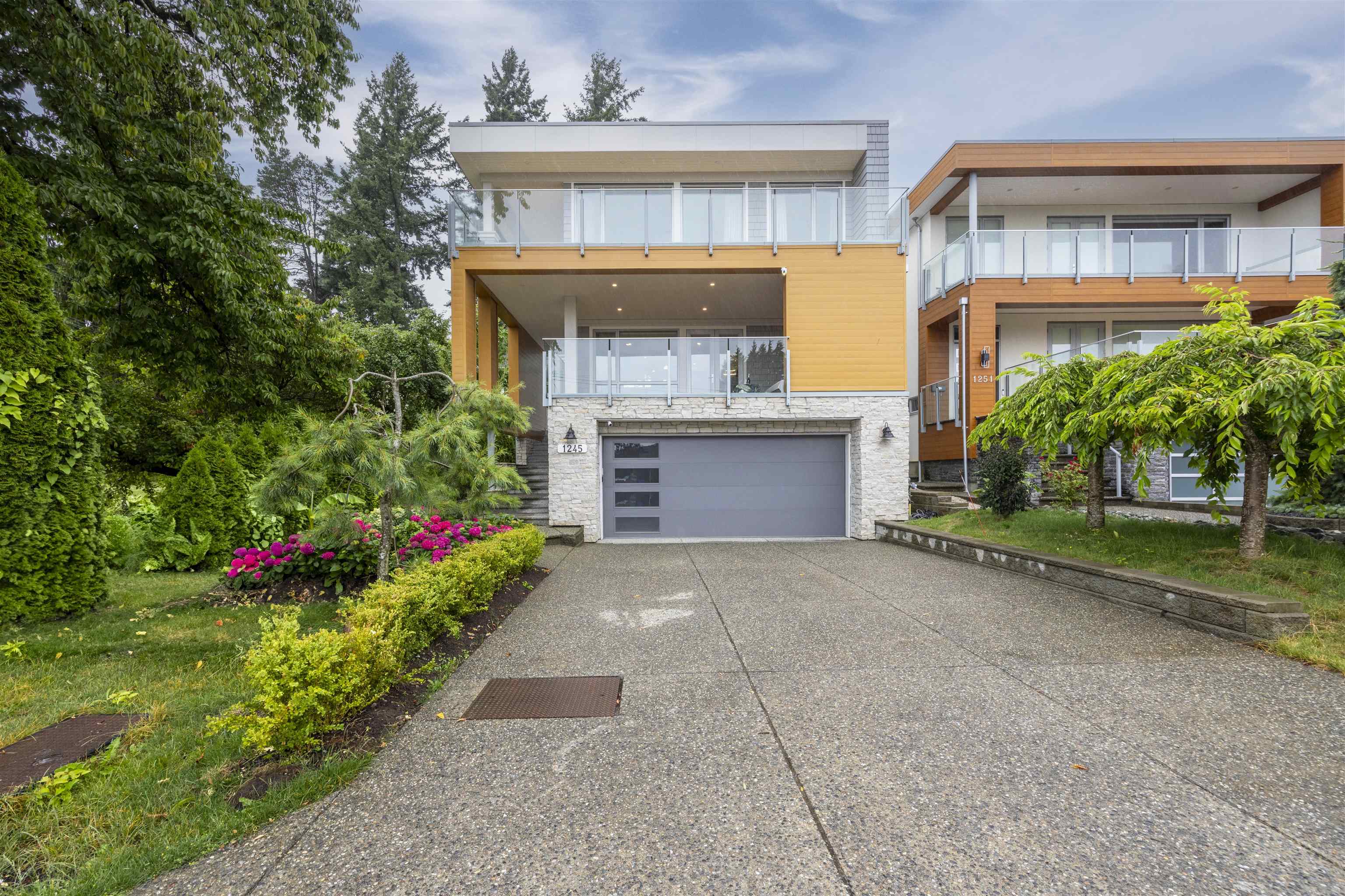  1245 Kent Street - MLS&reg; # R3114451