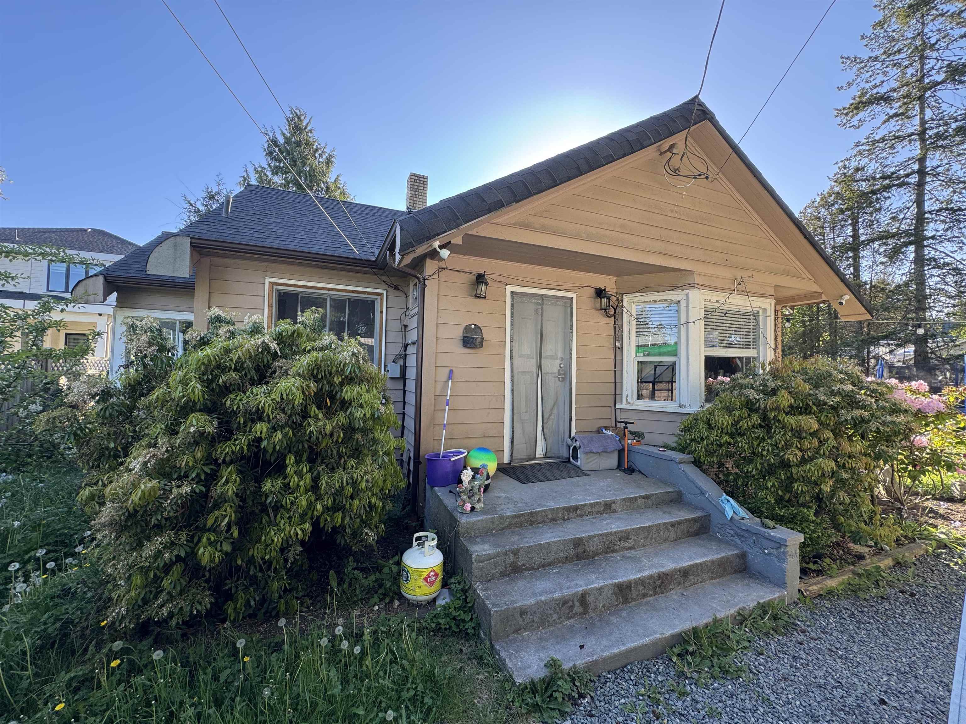  2127 King George Boulevard - MLS&reg; # R3120631