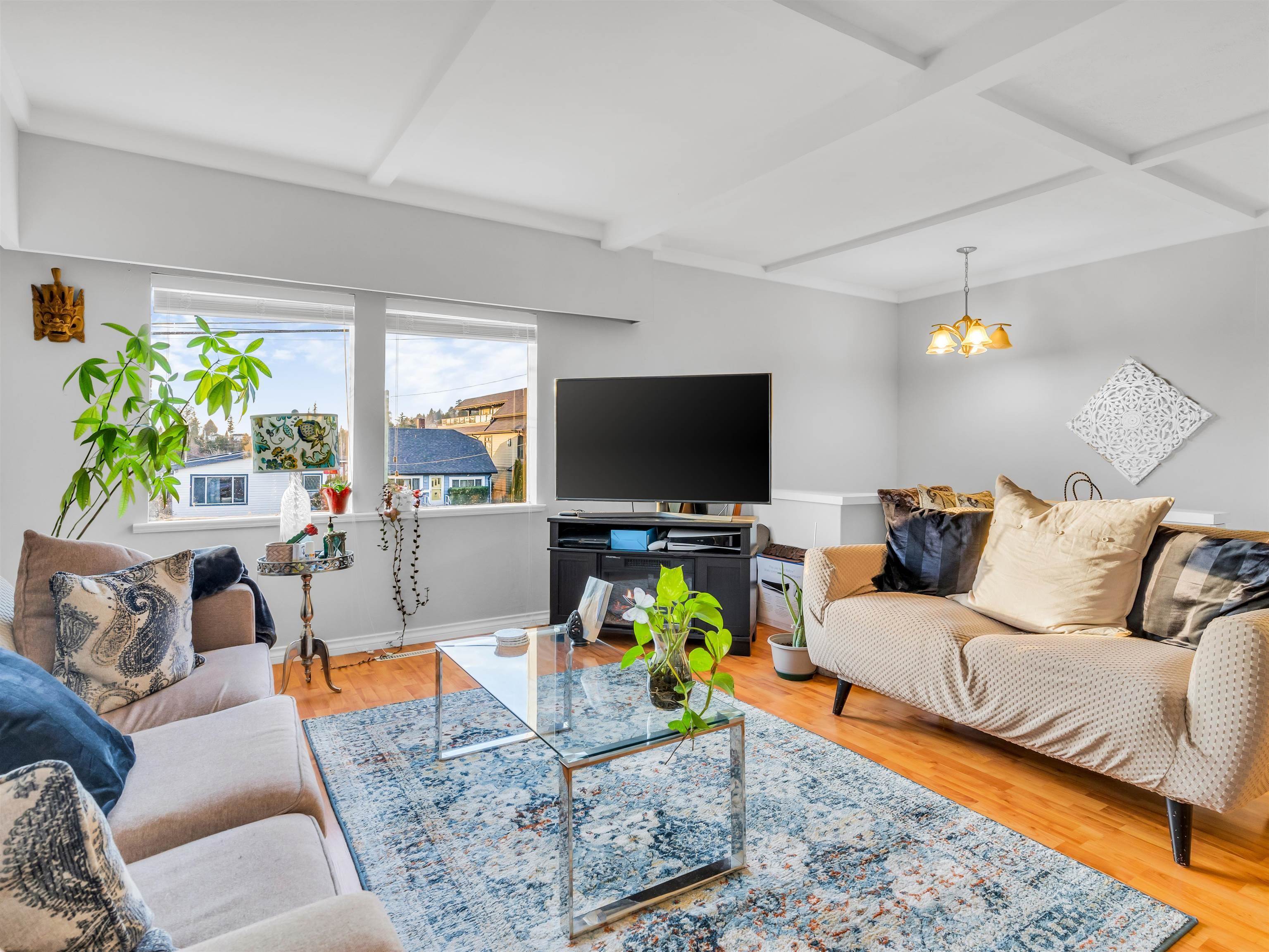  852 Stevens Street - MLS&reg; # R3126228
