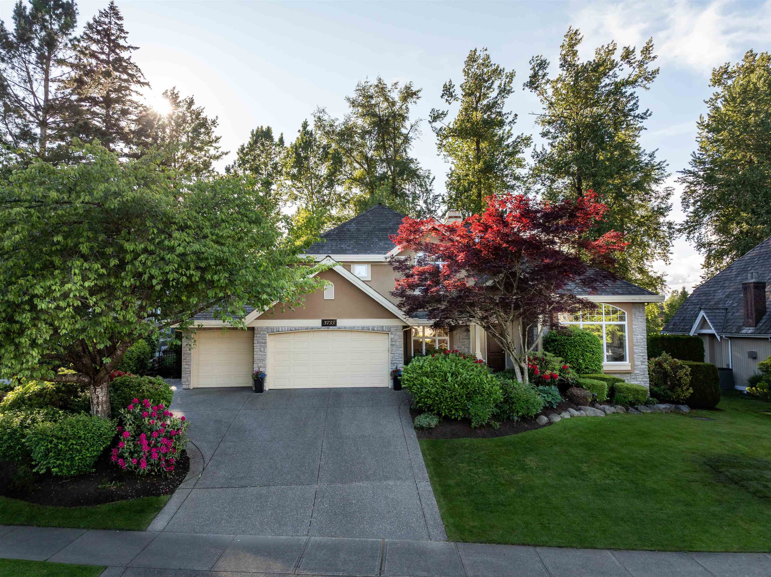  3733 Devonshire Drive - MLS&reg; # R3129921