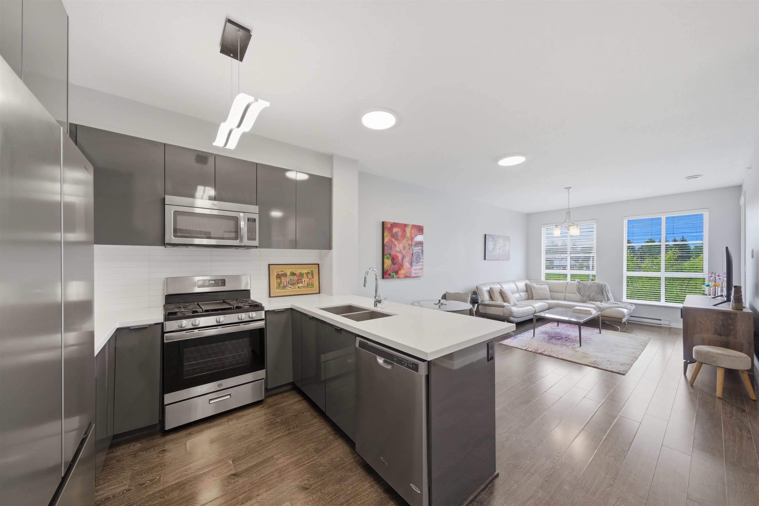 426 15168 33 Avenue - MLS&reg; # R3130779