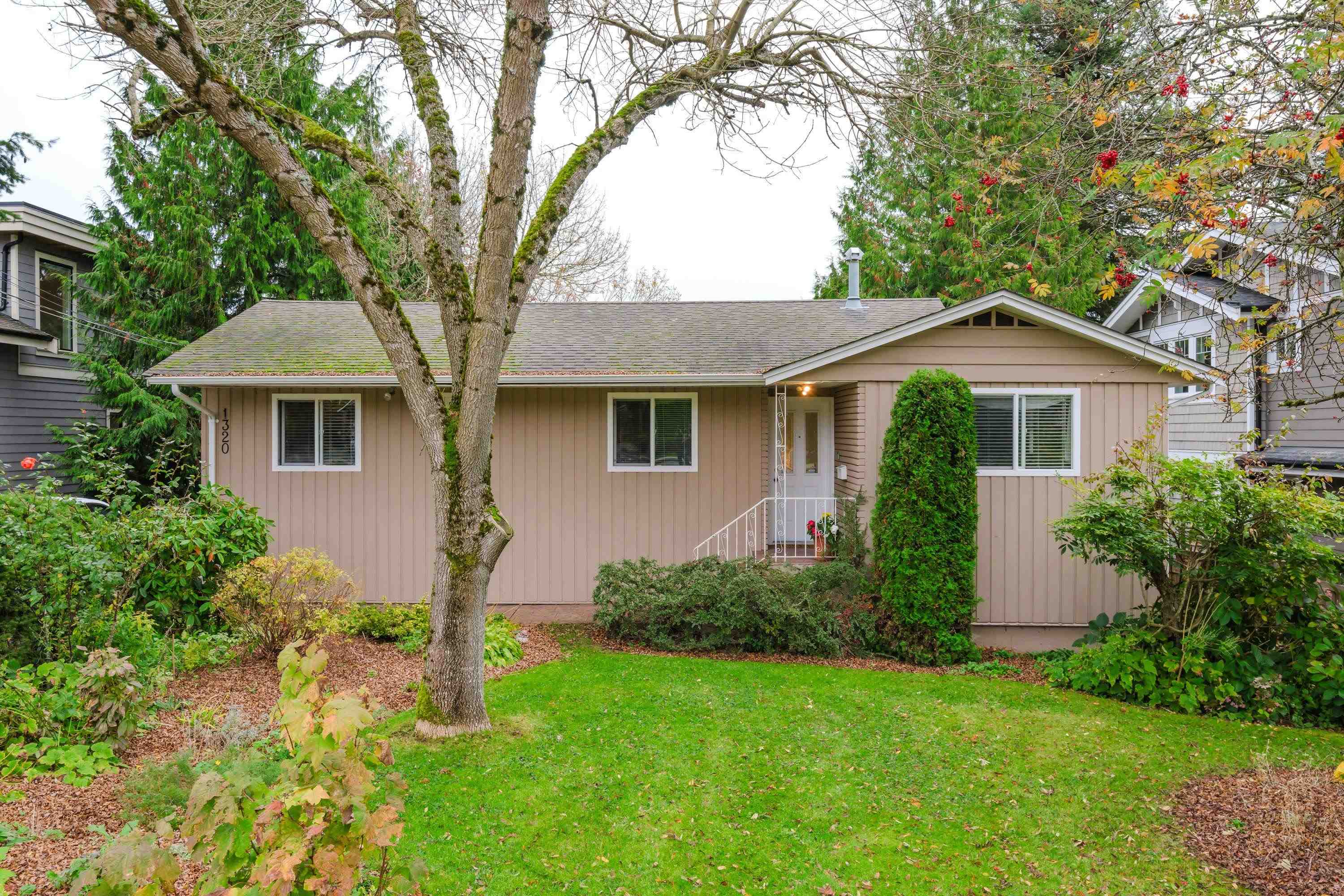  1320 Kent Street - MLS&reg; # R3131641