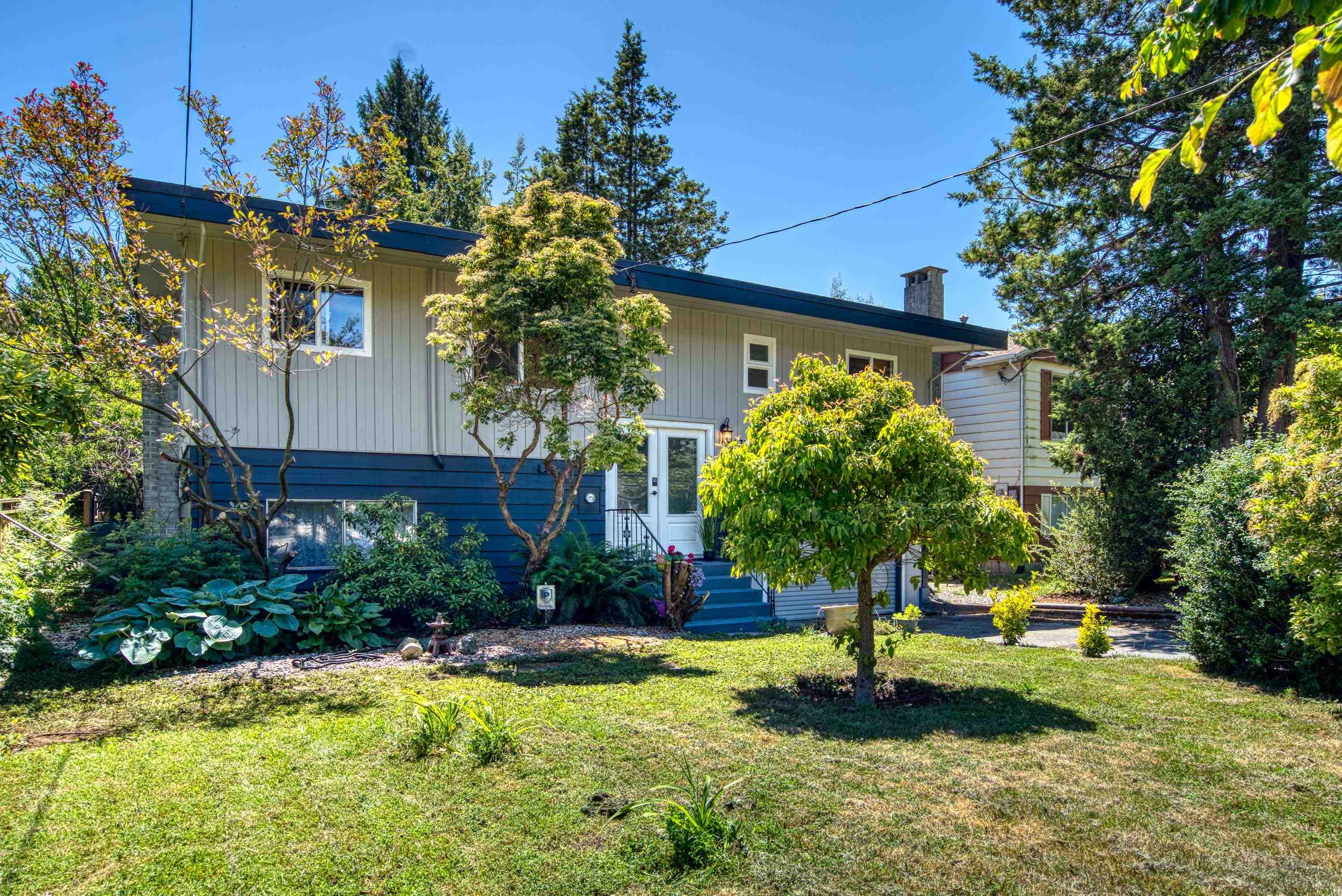  13750 Blackburn Avenue - MLS&reg; # R3132963