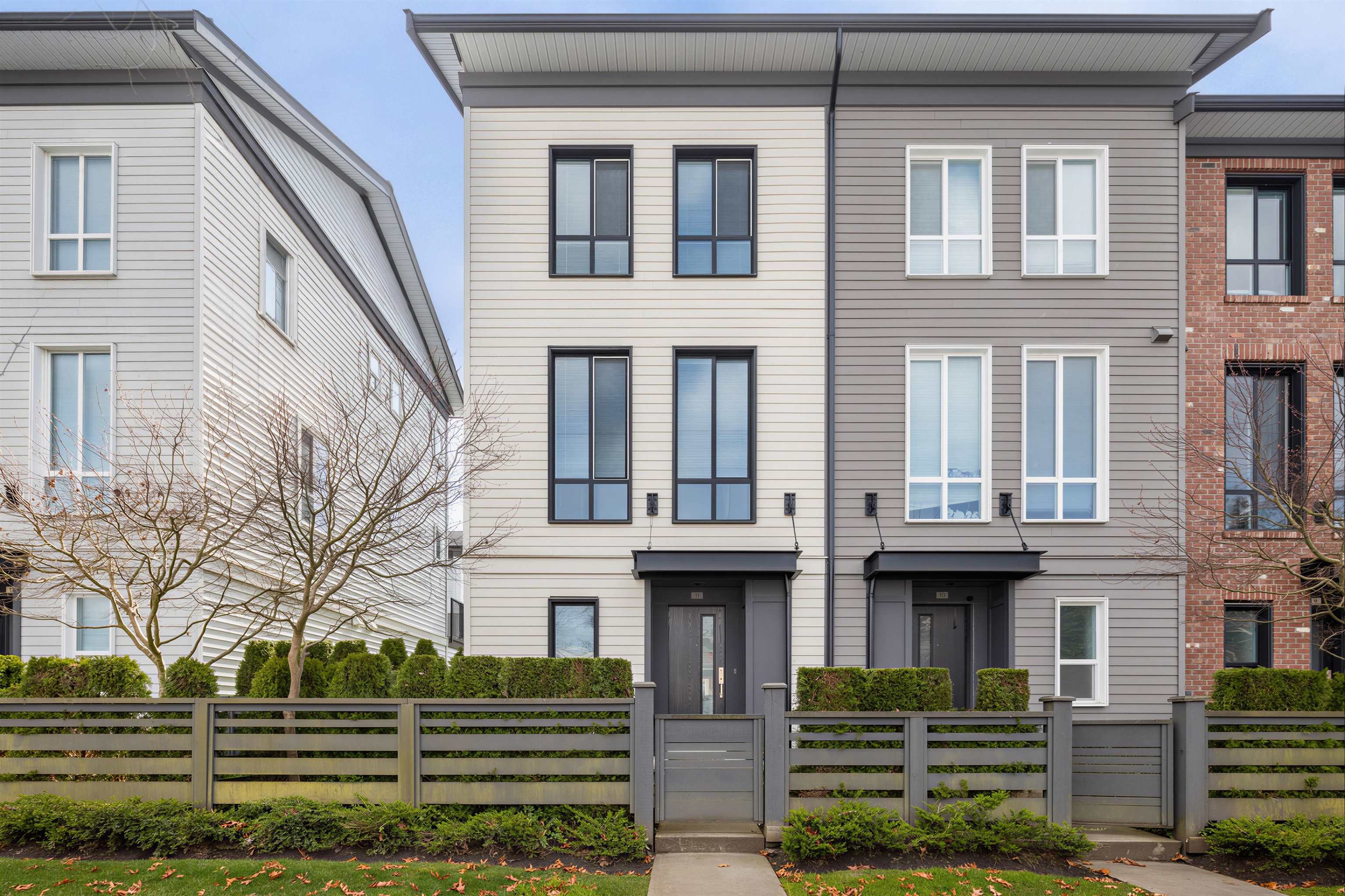 11 15938 27 Avenue - MLS&reg; # R3133558