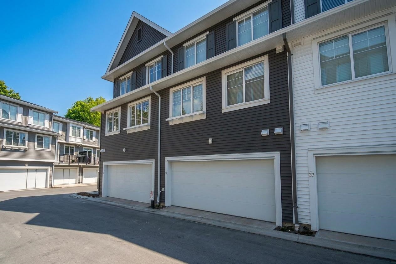 22 16337 15 Avenue - MLS&reg; # R3135173