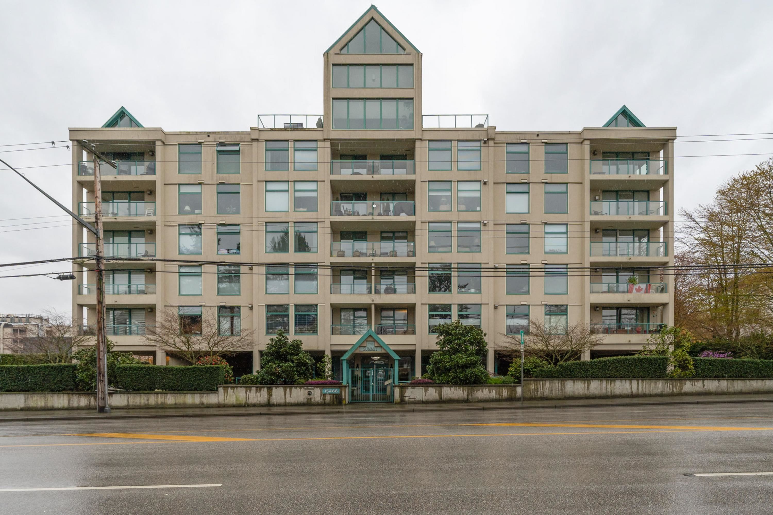 303 15466 North Bluff Road - MLS&reg; # R3136721