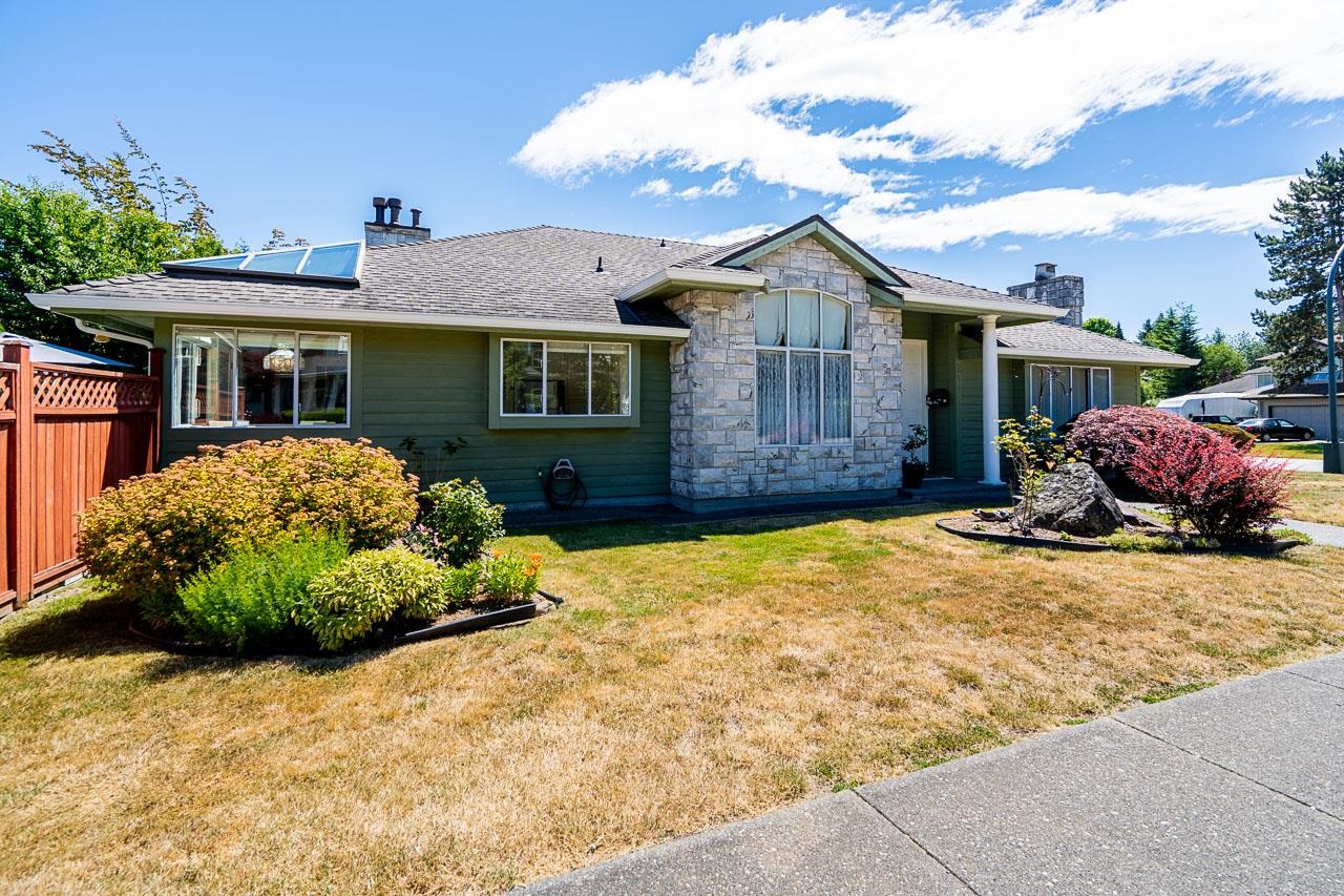  2112 124 Street - MLS&reg; # R3137737