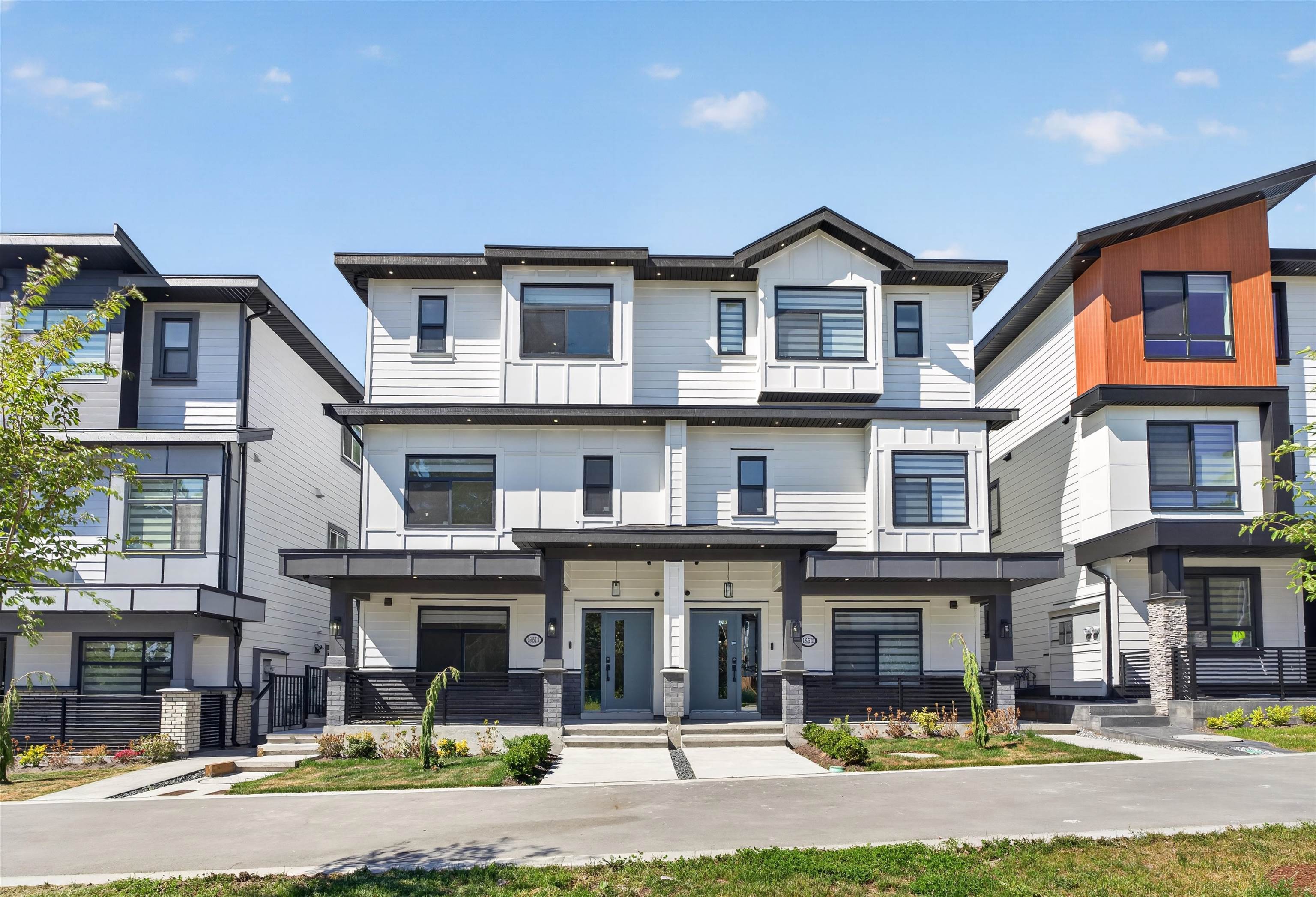  16511 20 Avenue - MLS&reg; # R3139044