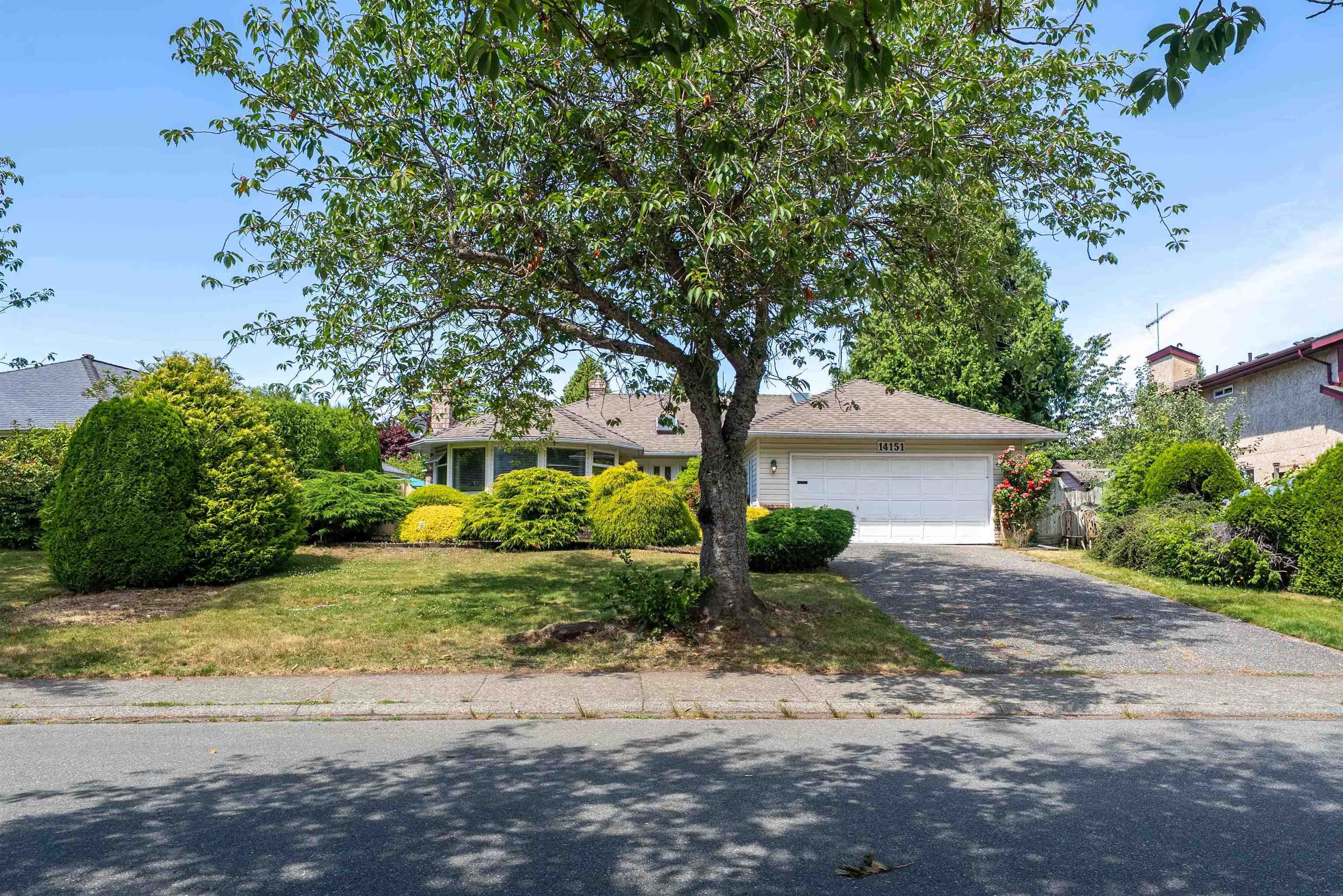 14151 16a Avenue - MLS&reg; # R3140275