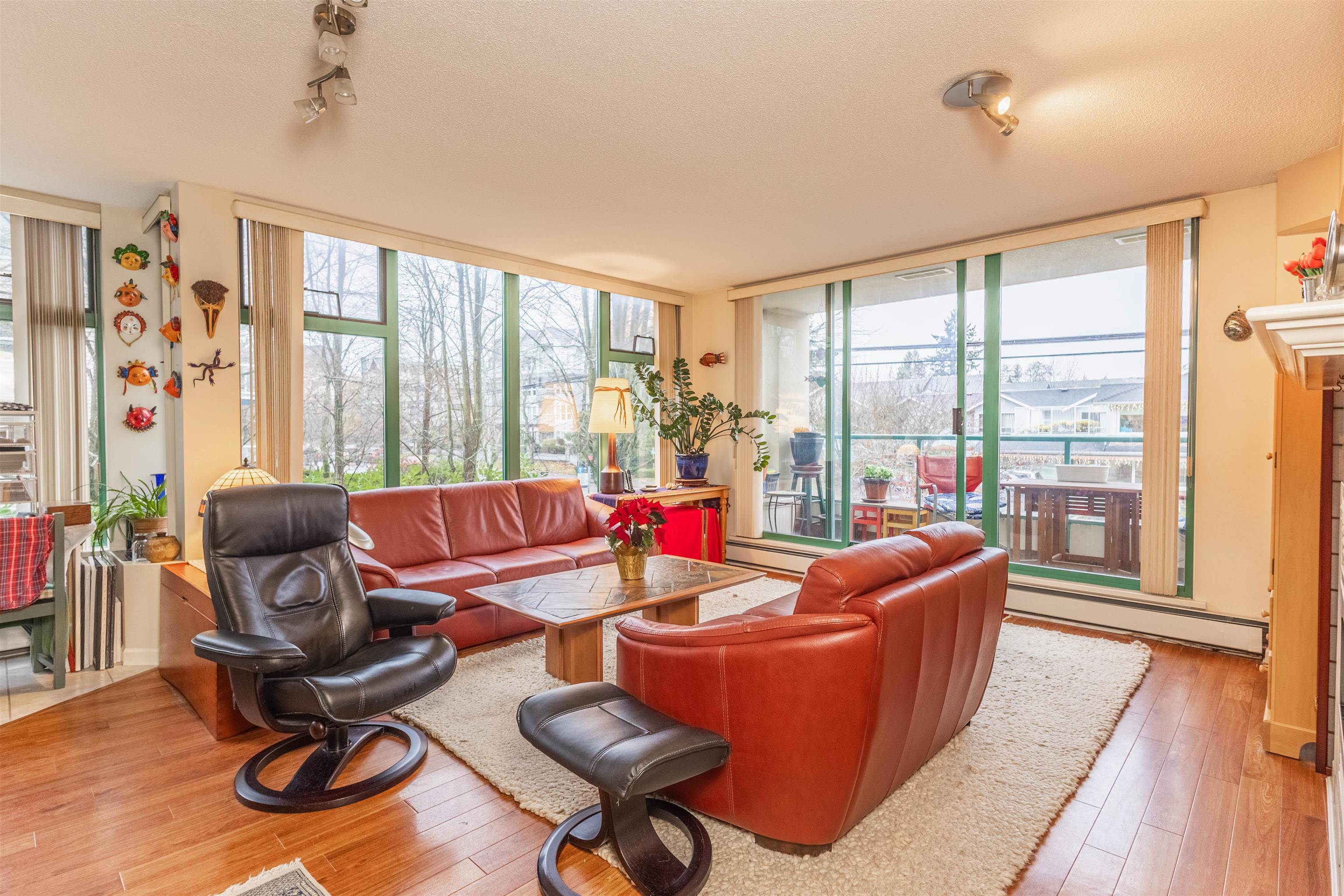 207 15466 North Bluff Road - MLS&reg; # R3142666