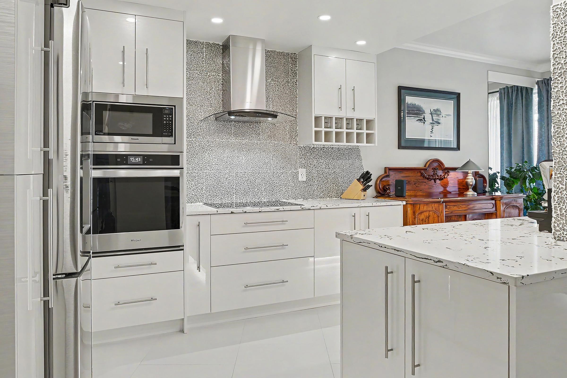 208 1765 Martin Drive - MLS&reg; # R3142798