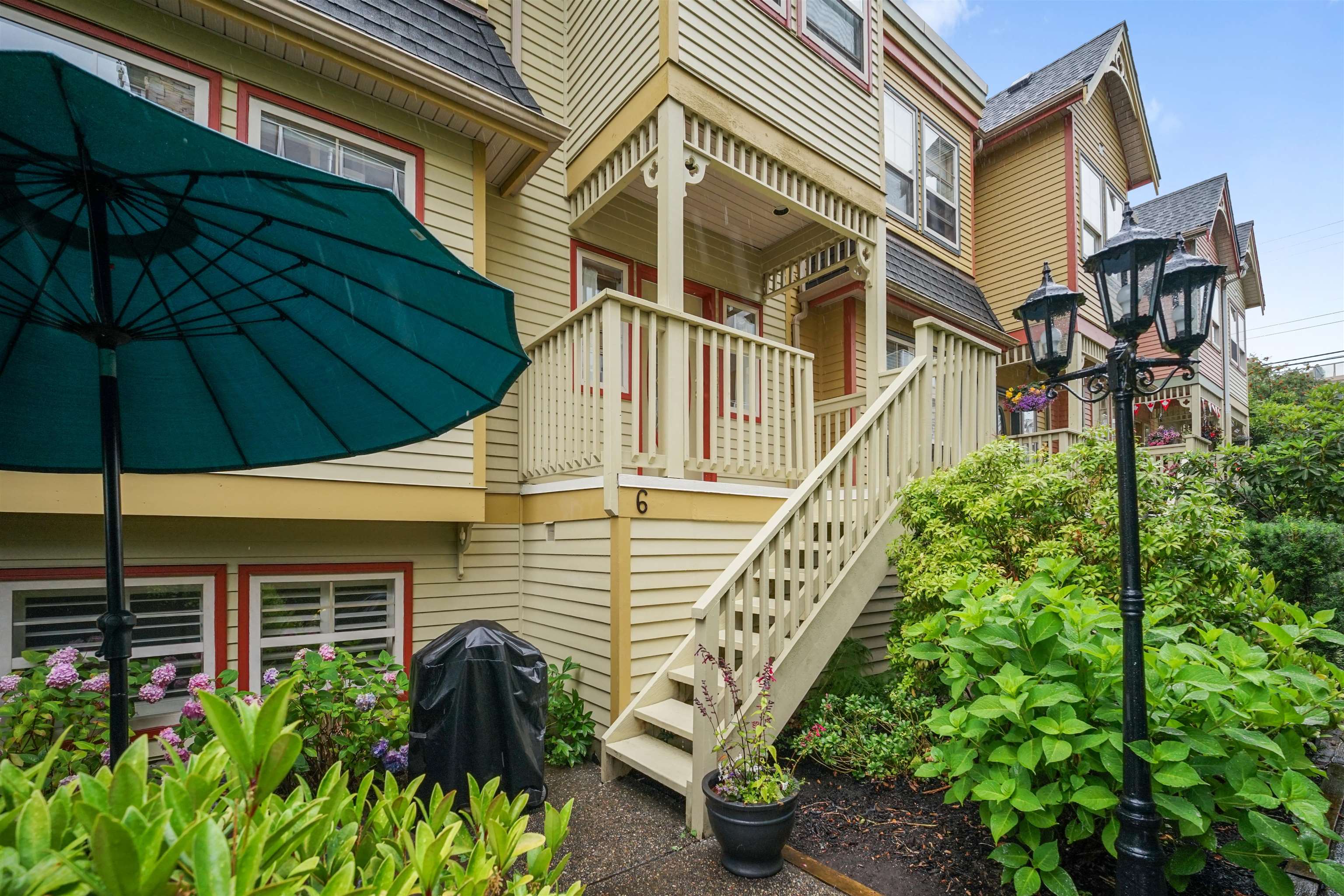 6 15151 Buena Vista Avenue - MLS&reg; # R3142812