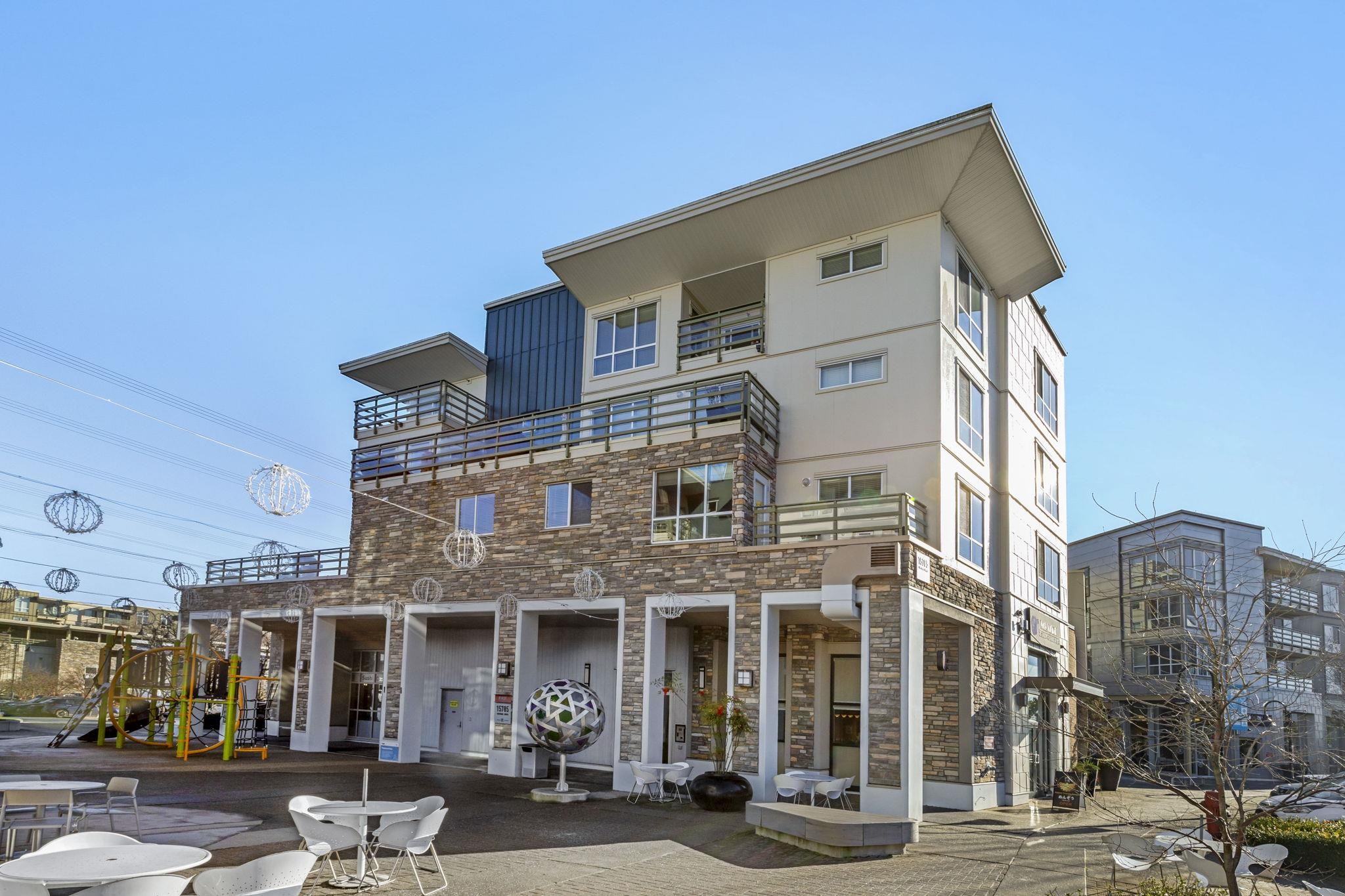 404 15785 Croydon Drive - MLS&reg; # R3142860