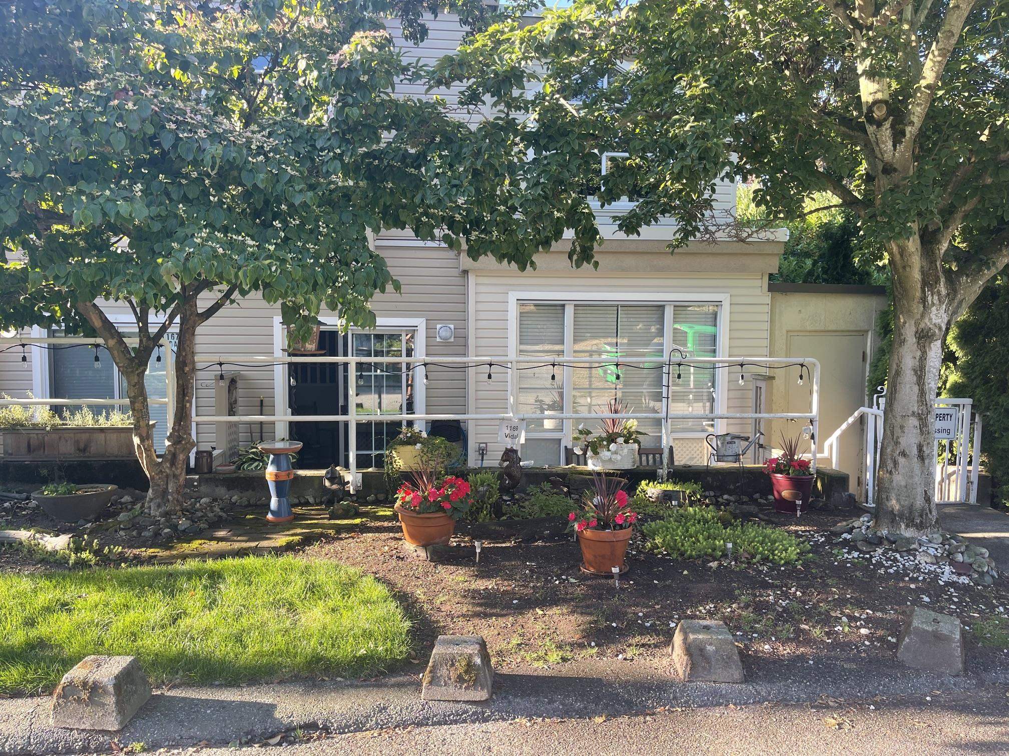8 1169 Vidal Street - MLS&reg; # R3142862