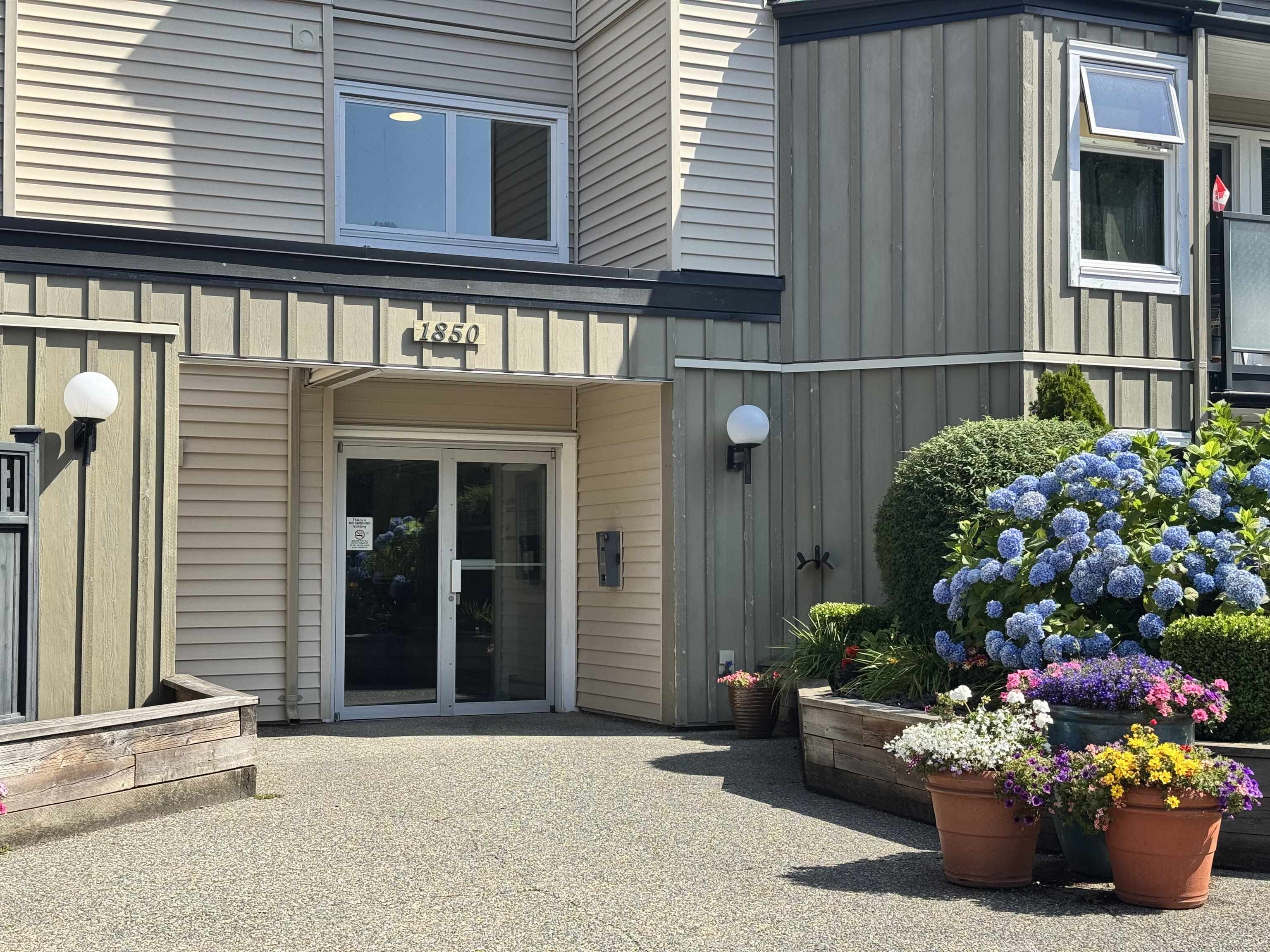 321 1850 Southmere Crescent - MLS&reg; # R3143503