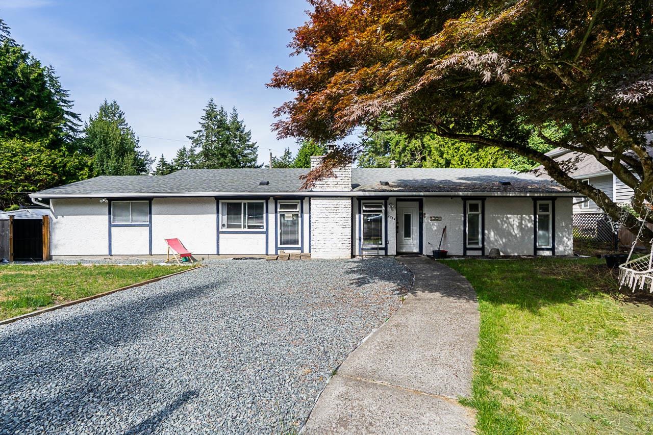  2714 Parkway Drive - MLS&reg; # R3144913