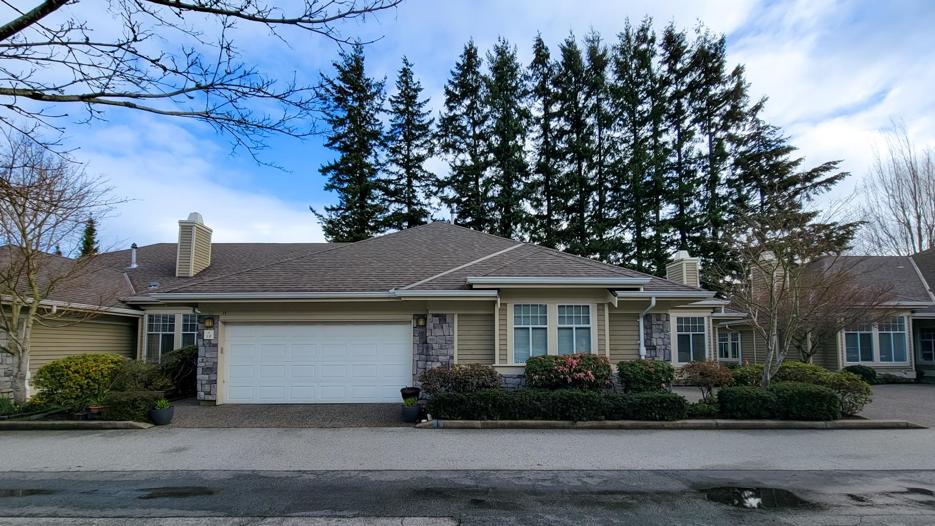 19 15677 24 Avenue - MLS&reg; # R3145274