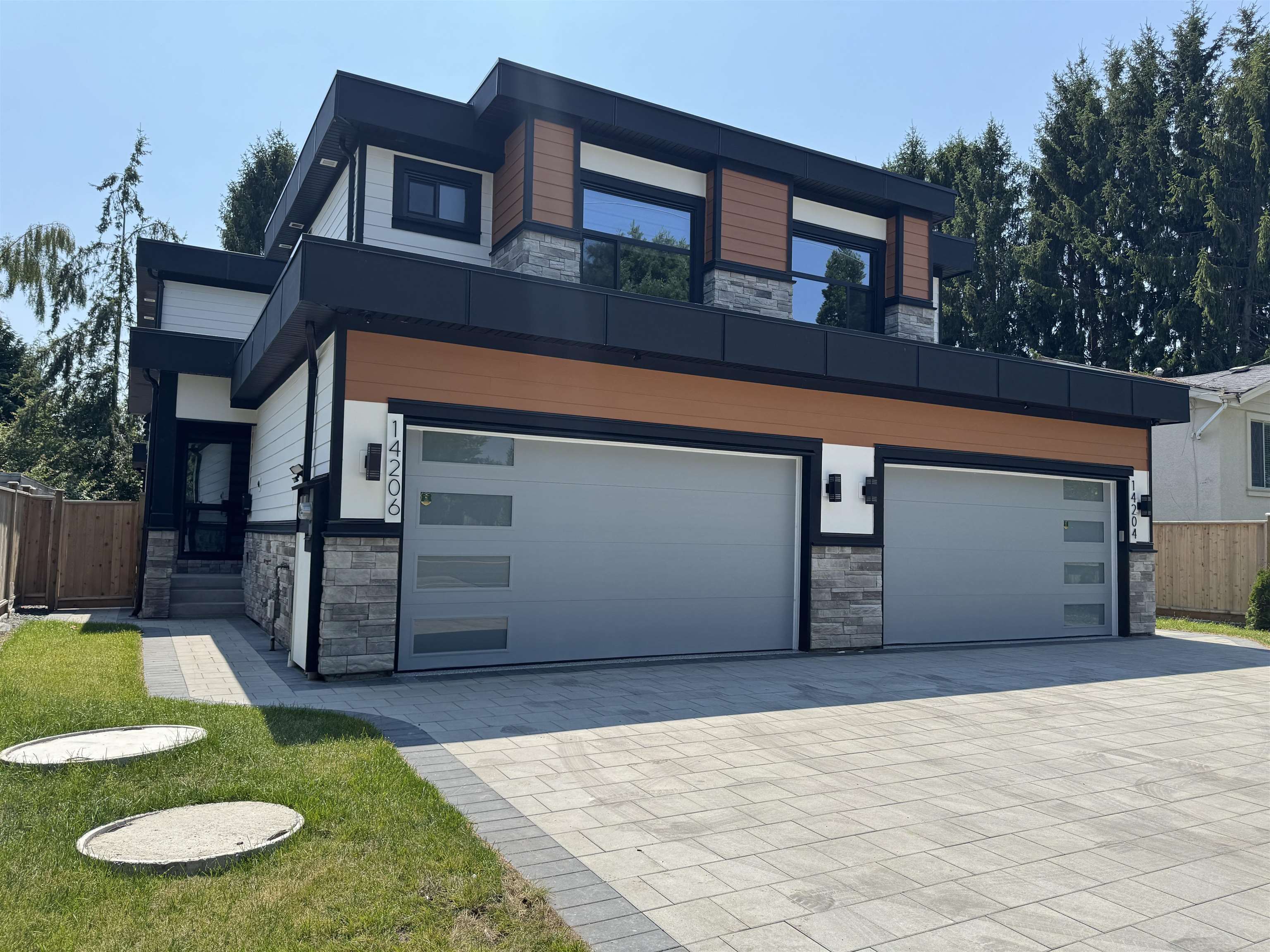  14206 North Bluff Road - MLS&reg; # R3146890