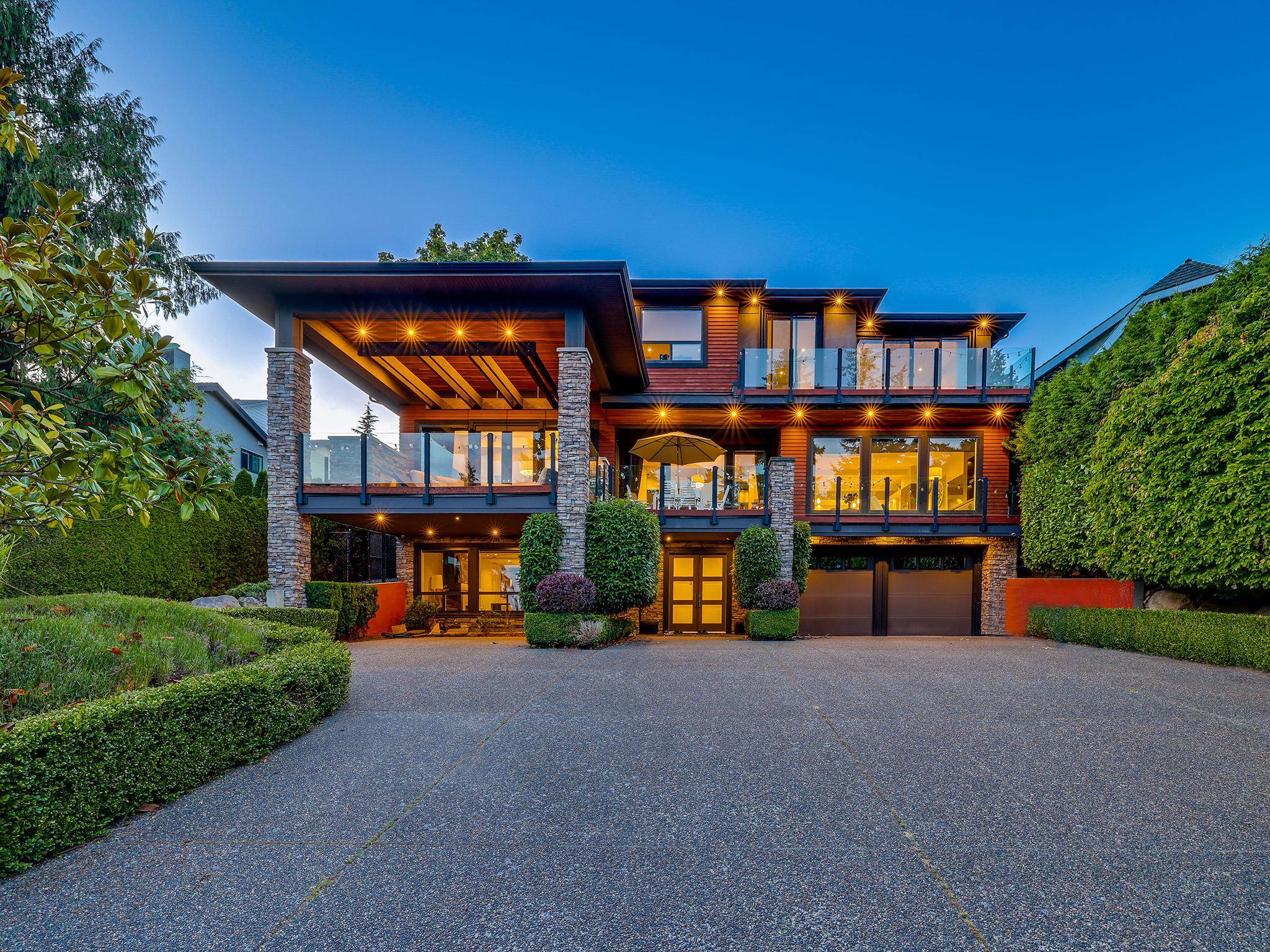 13307 Marine Drive - MLS&reg; # R3147292