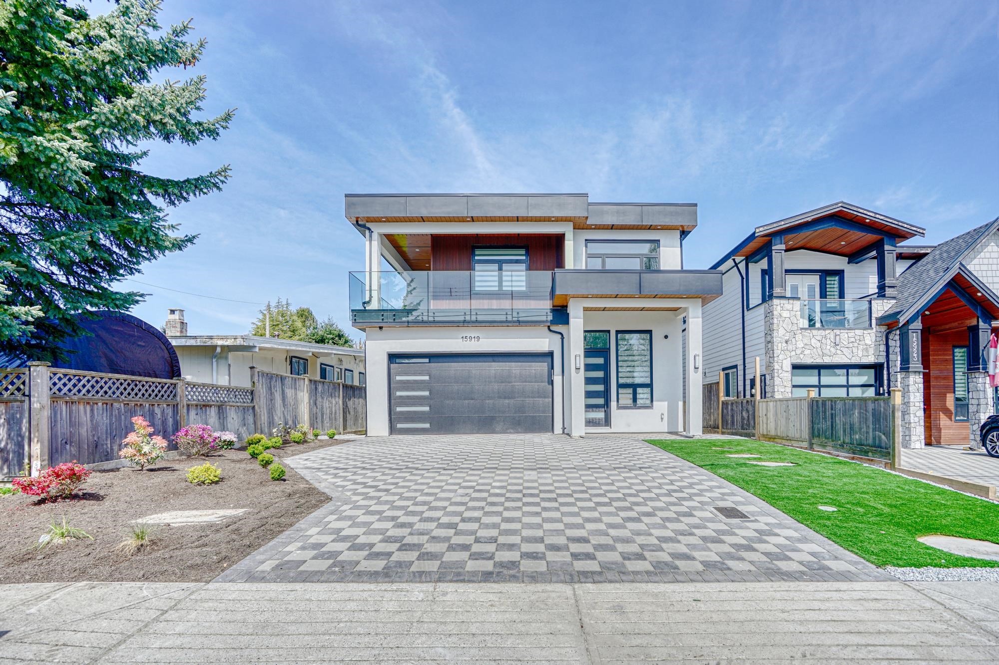  15919 Russell Avenue - MLS&reg; # R3147620