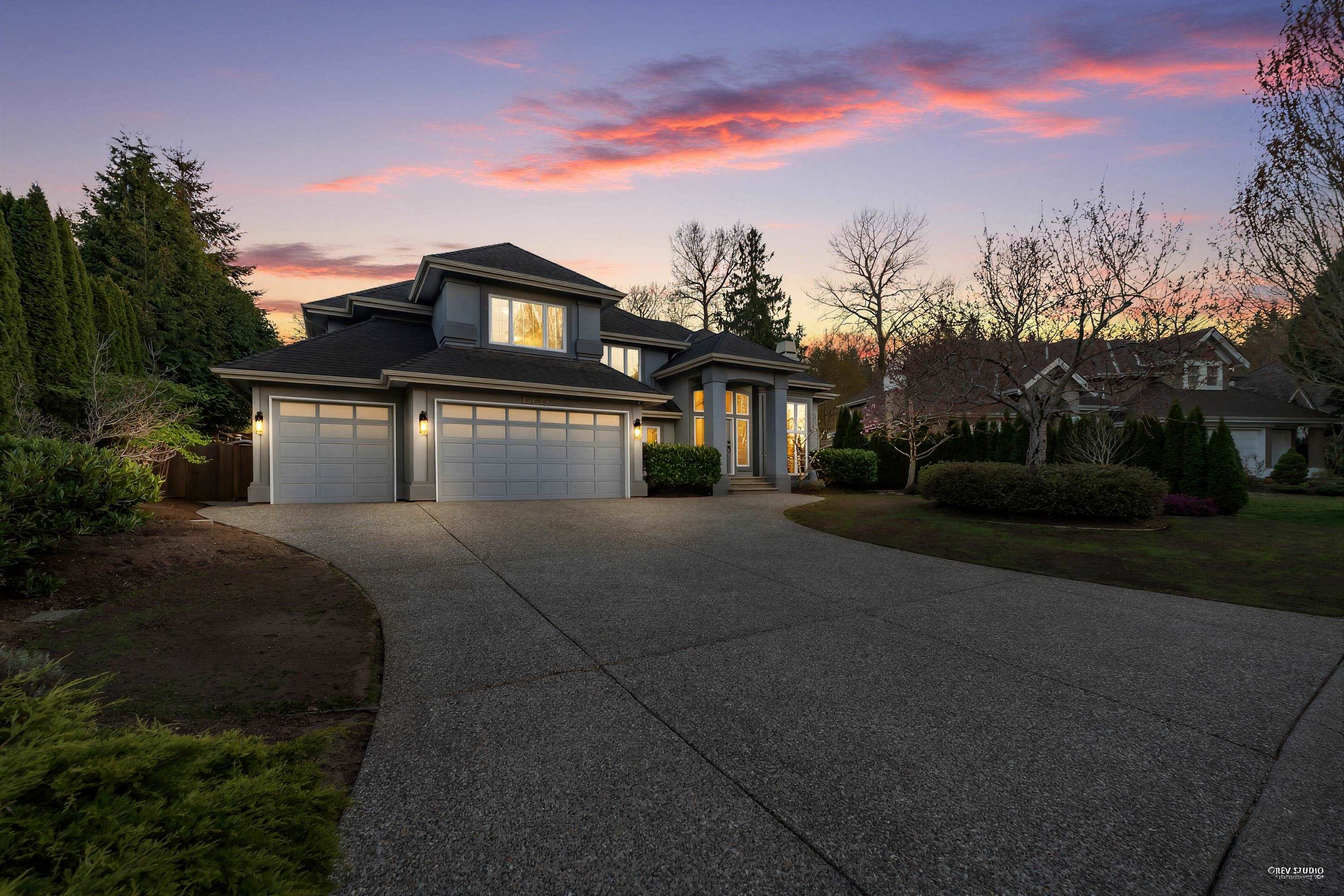  13572 22a Avenue - MLS&reg; # R3148847