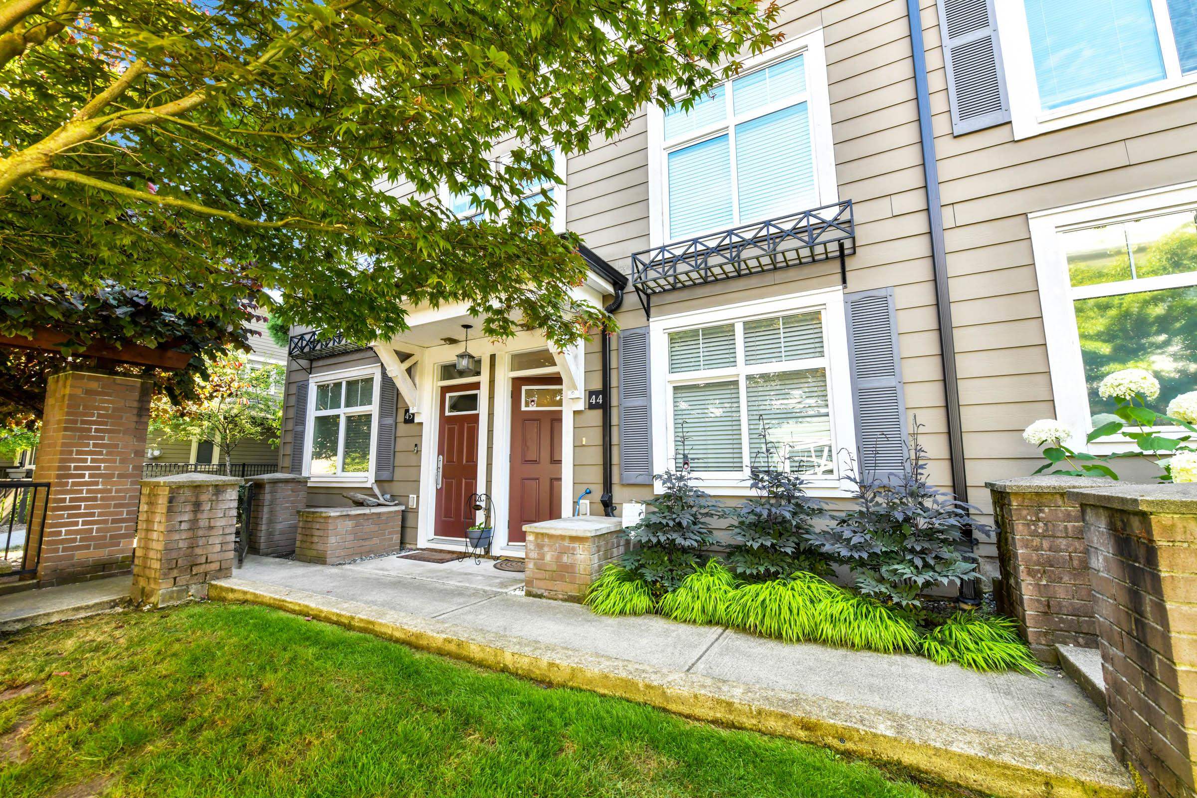 44 15833 26 Avenue - MLS&reg; # R3149500