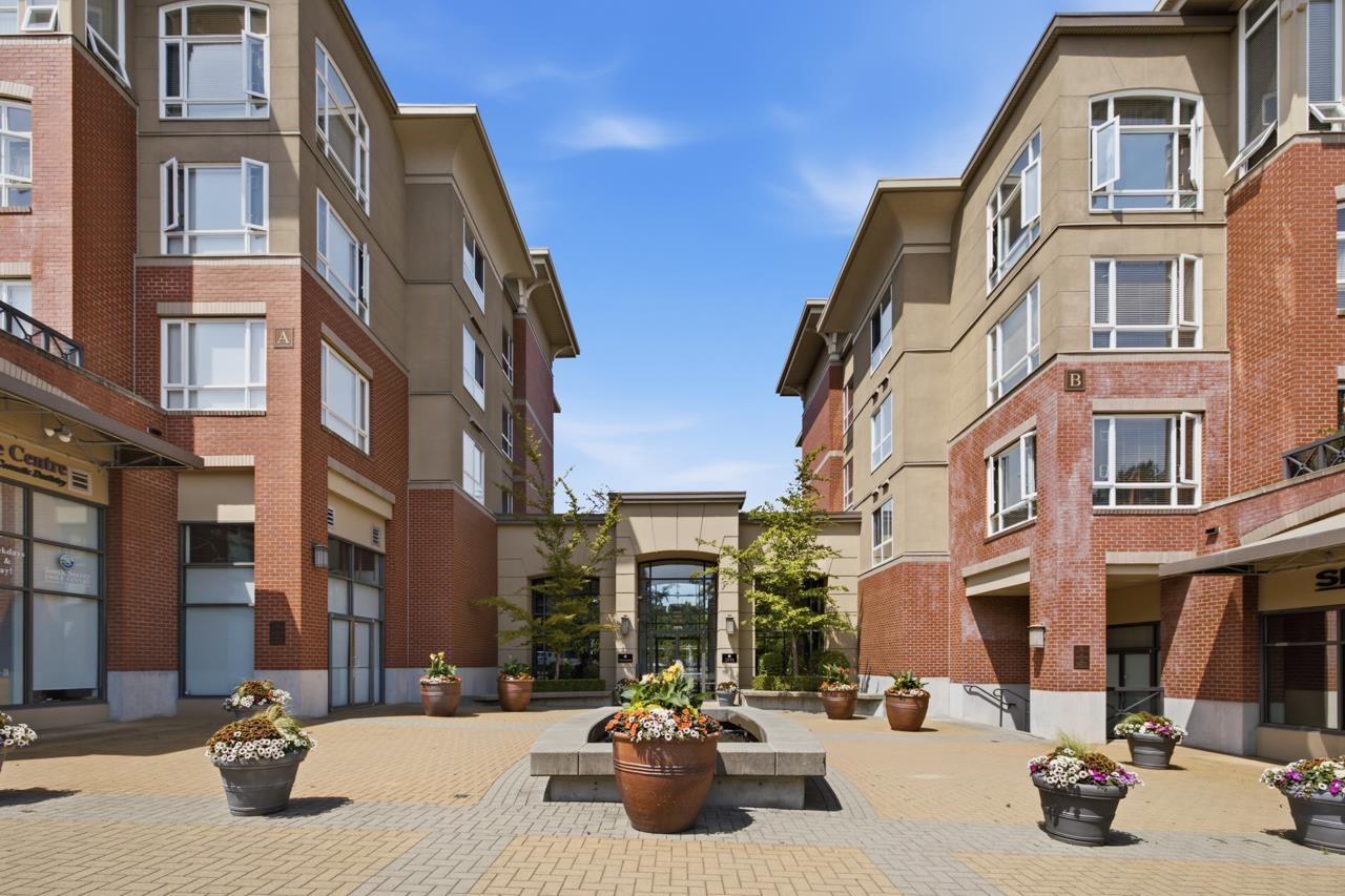 319 2970 King George Boulevard - MLS&reg; # R3149523