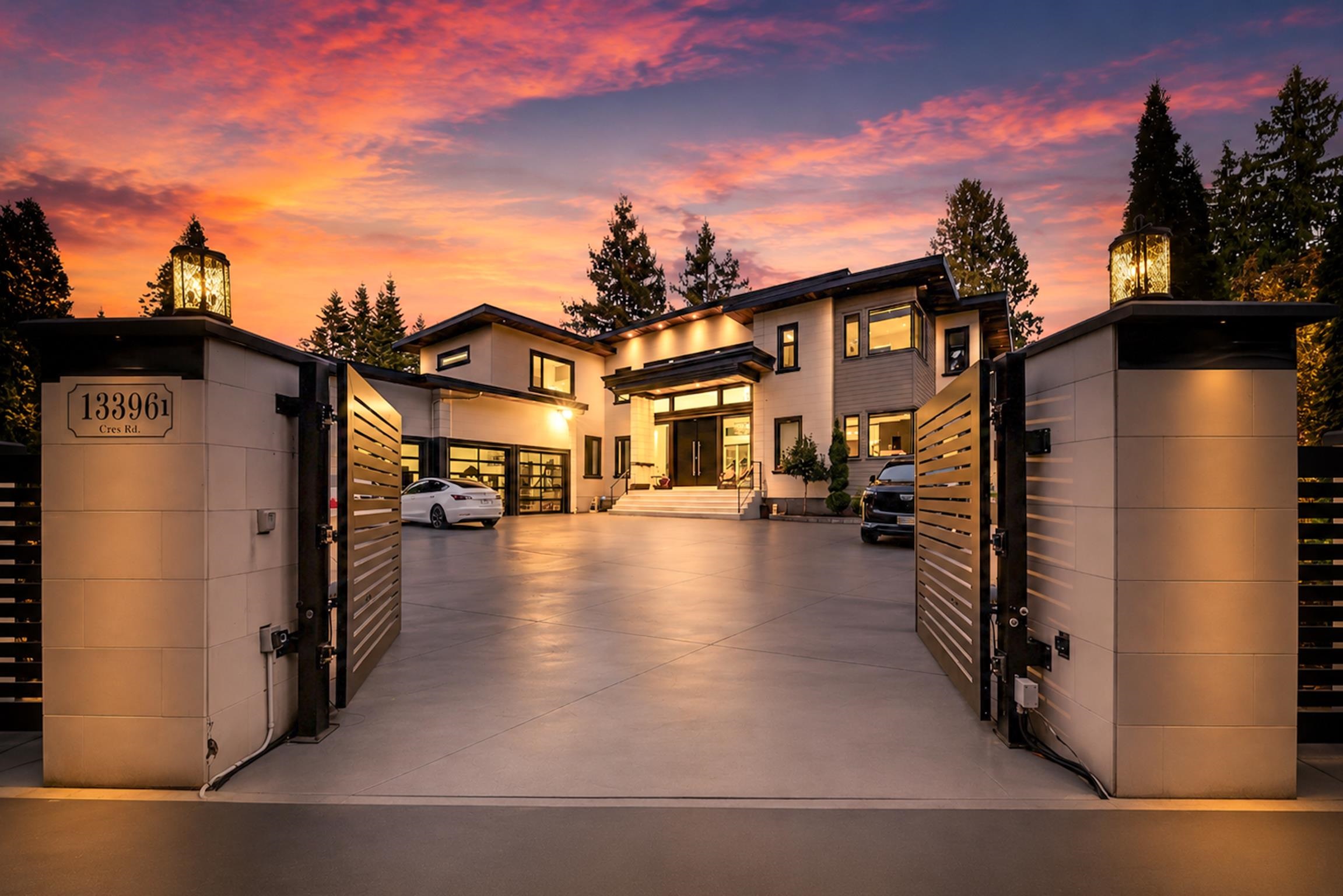  13396 Crescent Road - MLS&reg; # R3149898