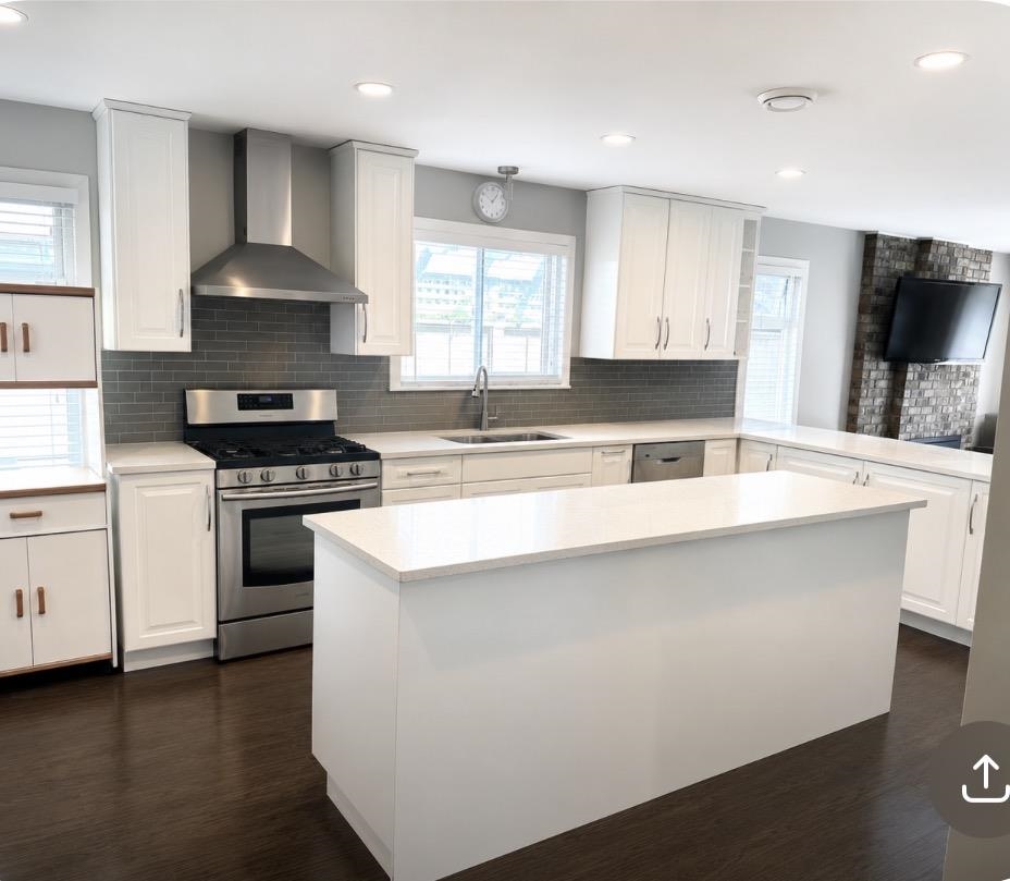  2020 156a Street - MLS&reg; # R3152987