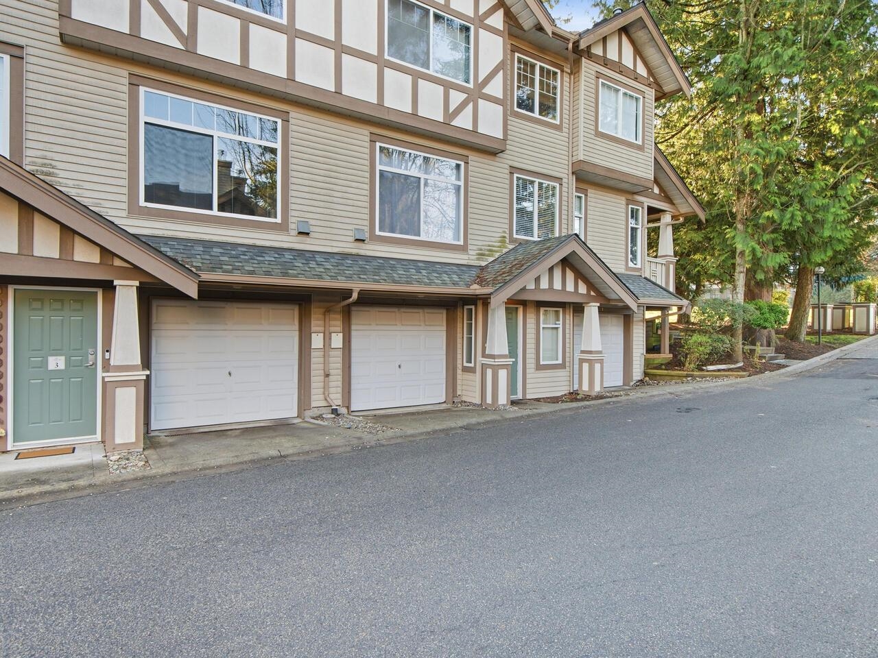 3 2678 King George Boulevard - MLS&reg; # R3154136