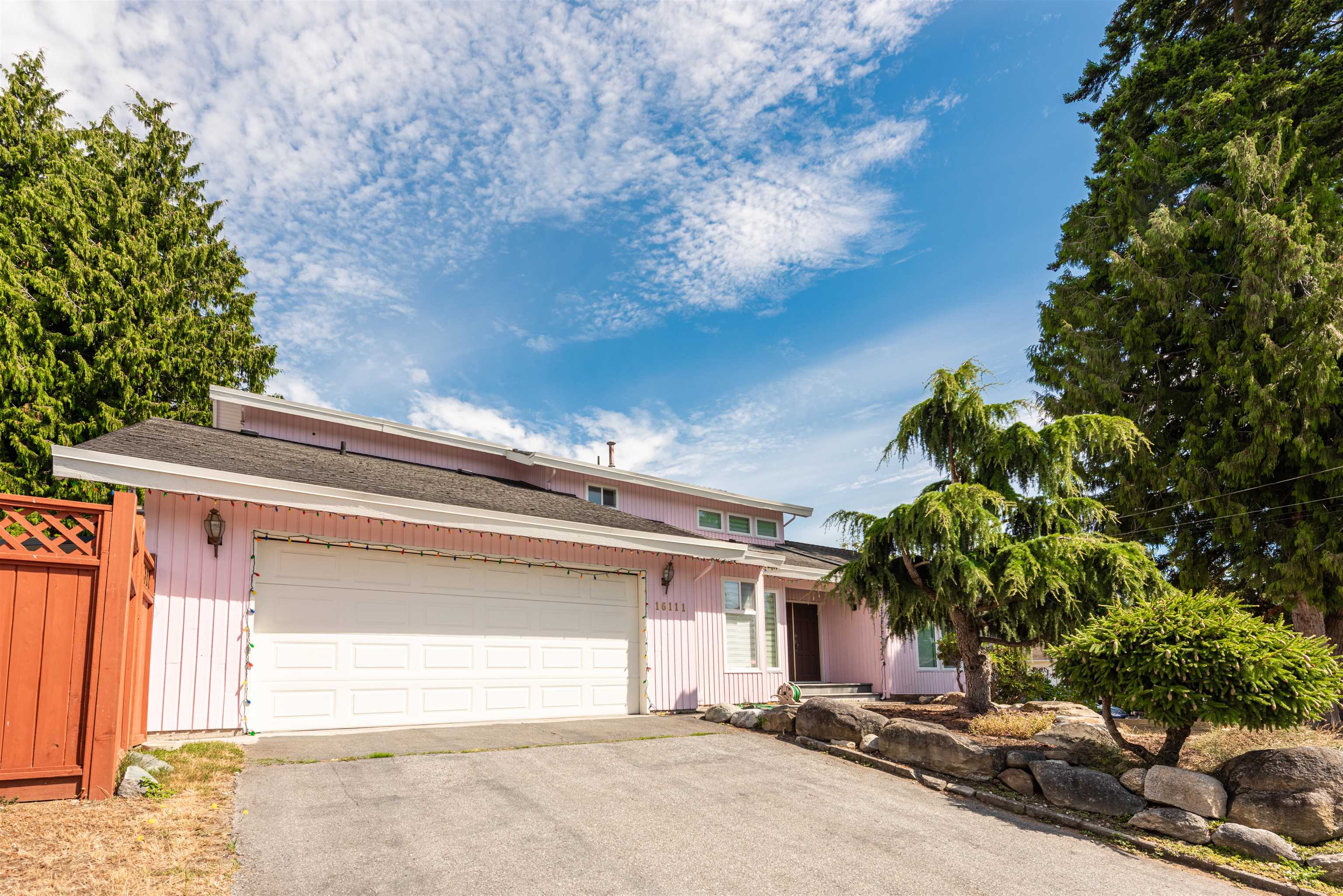  16111 10 Avenue - MLS&reg; # R3154223