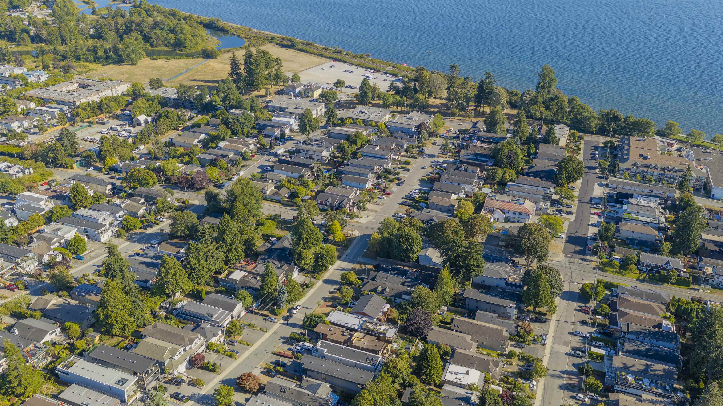  942 Lee Street - MLS&reg; # R3154273